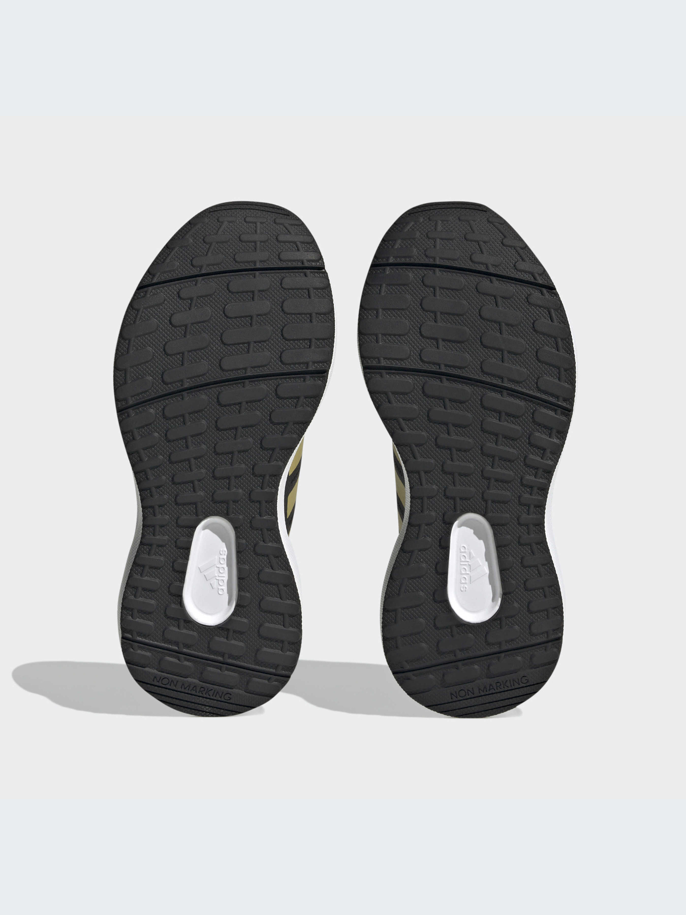 Кроссовки Adidas модель HP5442 Фото