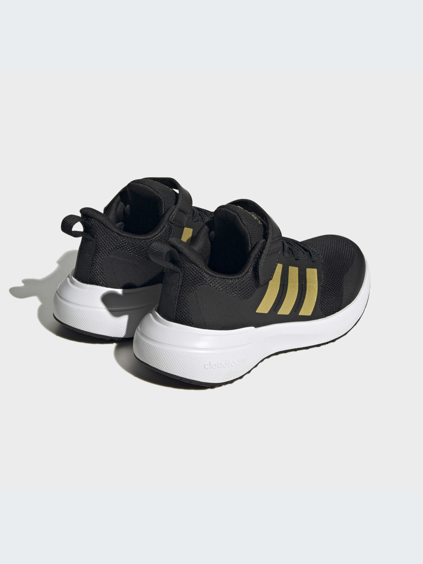 Кроссовки повседневные Adidas модель HP5442 Фото