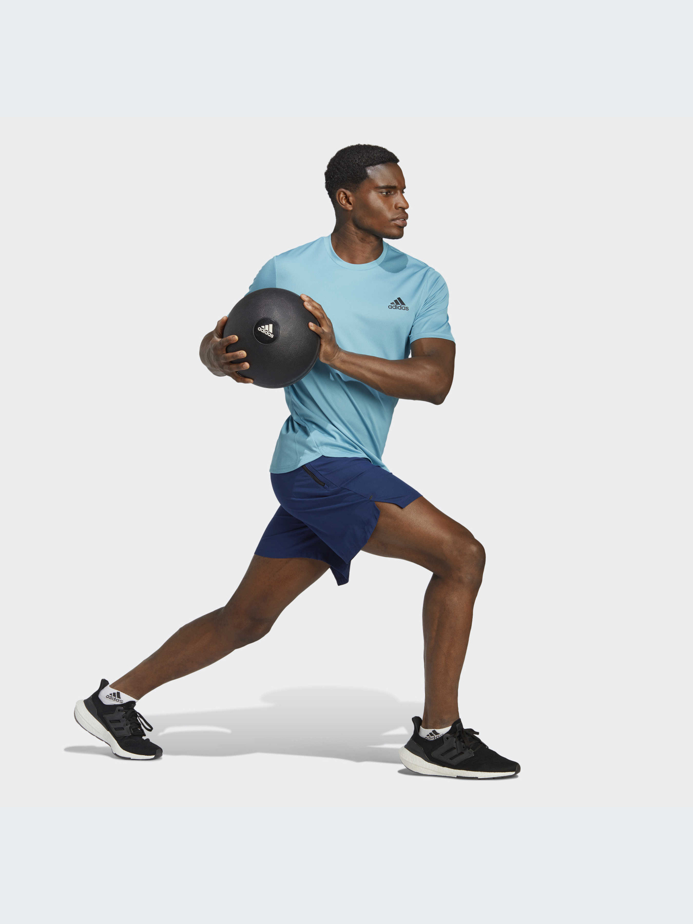 Спортивні шорти Adidas модель IC2100 Фото