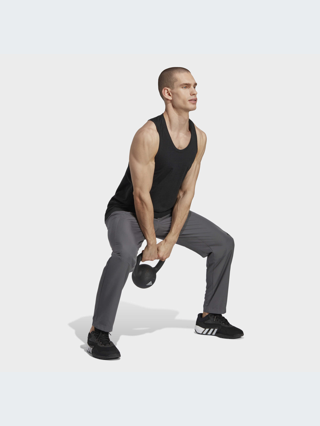 Спортивні штани Adidas модель IC7281 Спортивні штани Adidas модель IC7281 Фото