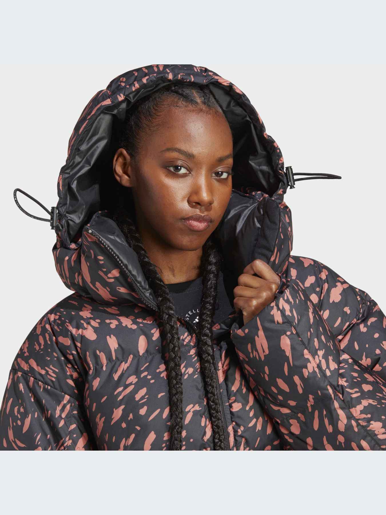 Зимняя куртка Adidas модель HT1123 Фото