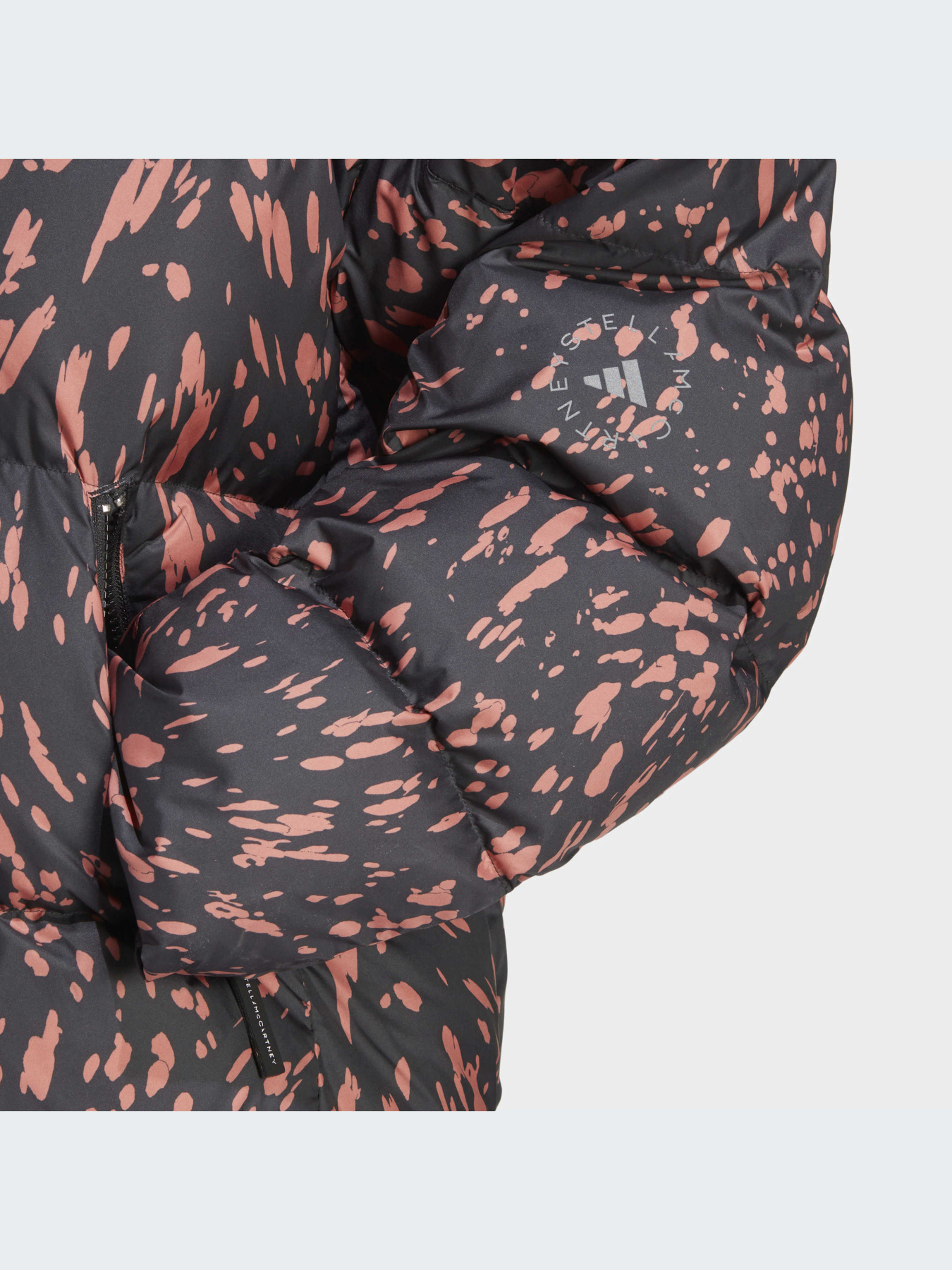 Зимняя куртка Adidas модель HT1123 Фото