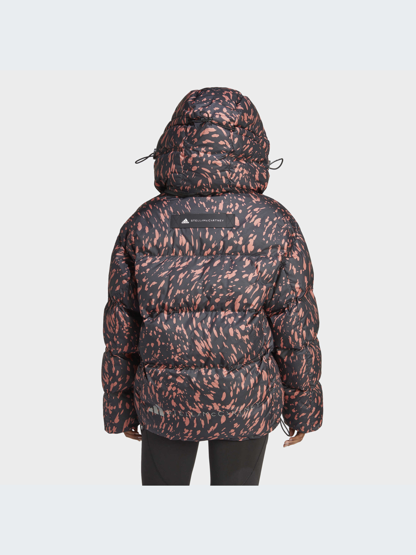 Зимняя куртка Adidas модель HT1123 Фото