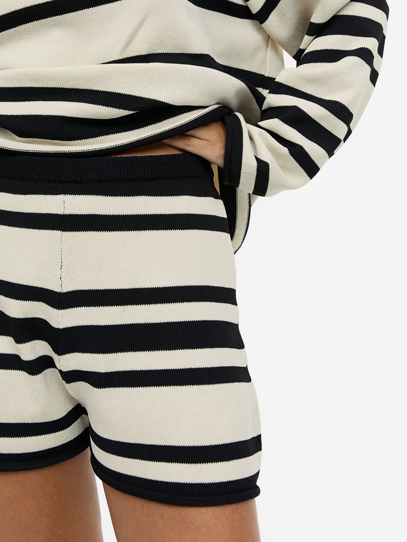 Шорты H&M модель 70487 Фото