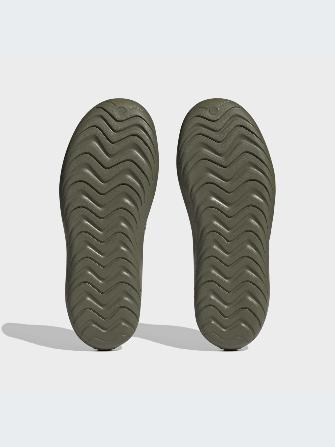 Сабо Adidas модель HQ9917 Сабо Adidas модель HQ9917 Фото