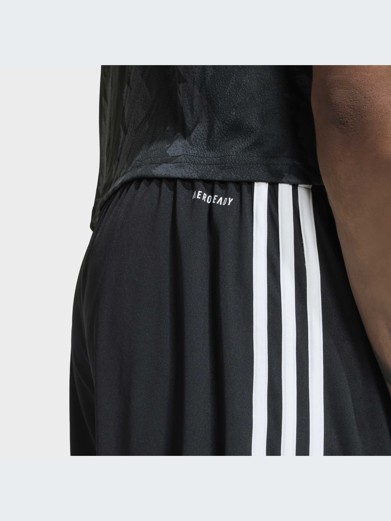 Шорты спортивные Adidas модель H38895 Фото