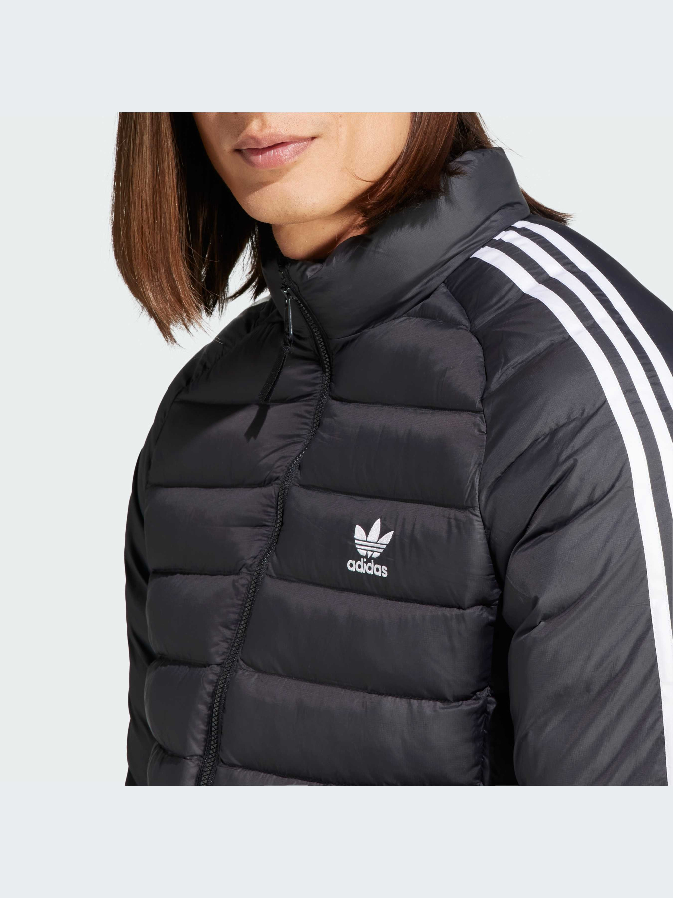 Демісезонна куртка Adidas модель IL2565 Фото