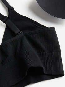 Топ спортивный H&M модель 70752 Фото