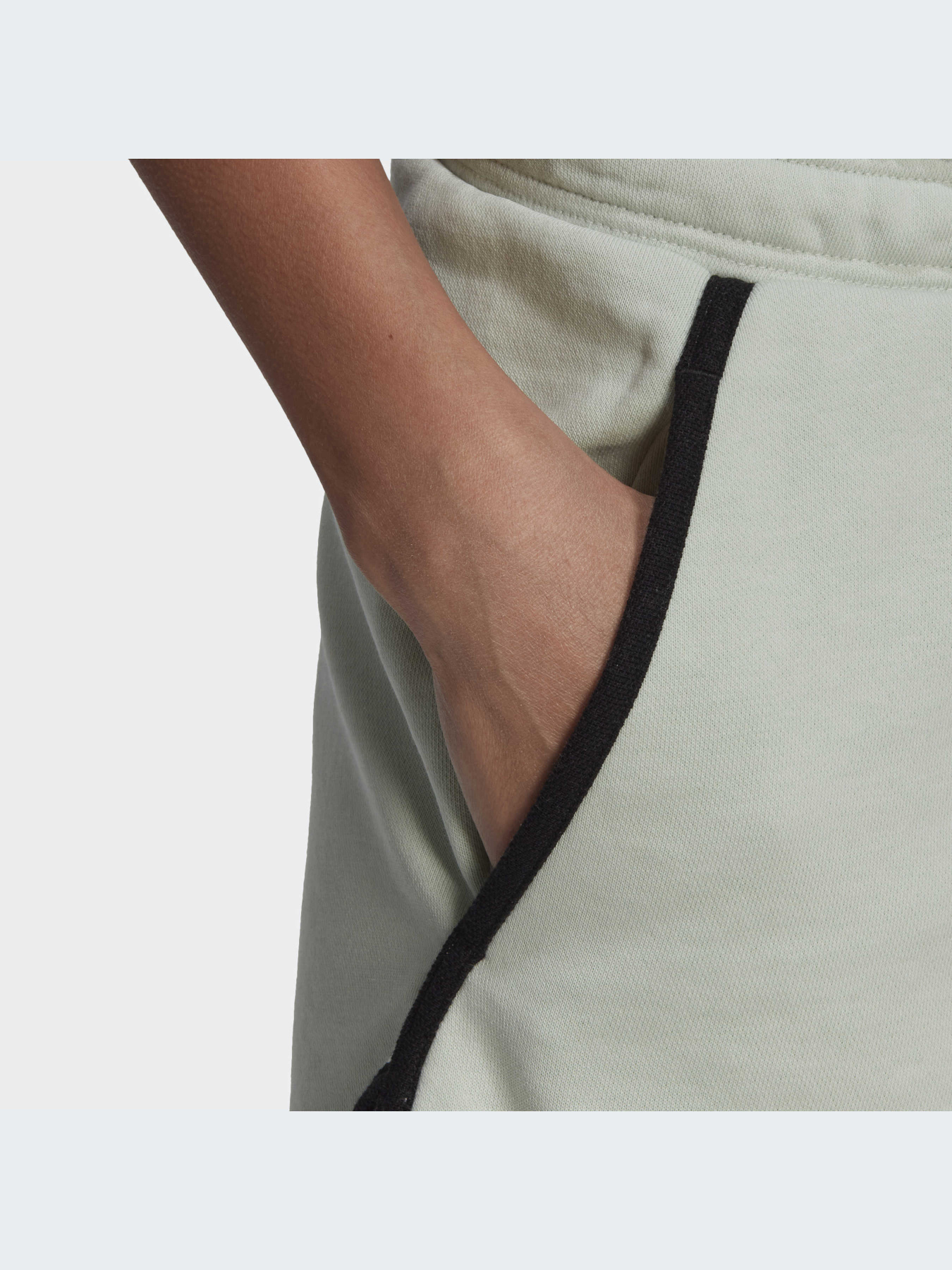 Спортивні шорти Adidas модель HY5524 Фото