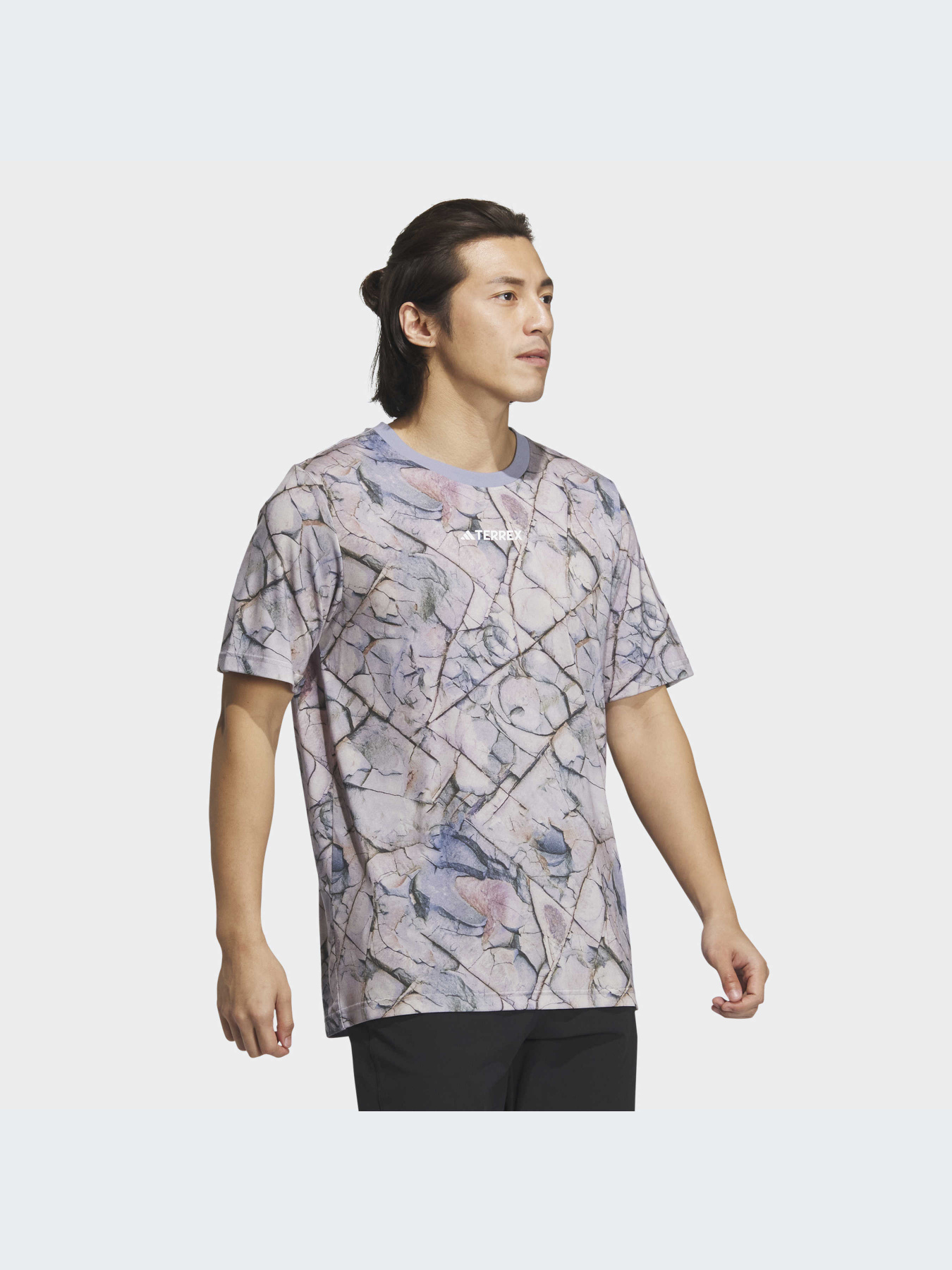 Спортивная футболка Adidas модель IC2000 Фото