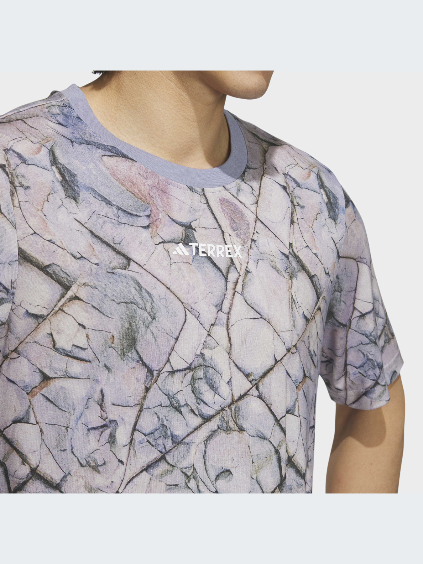 Спортивная футболка Adidas модель IC2000 Фото