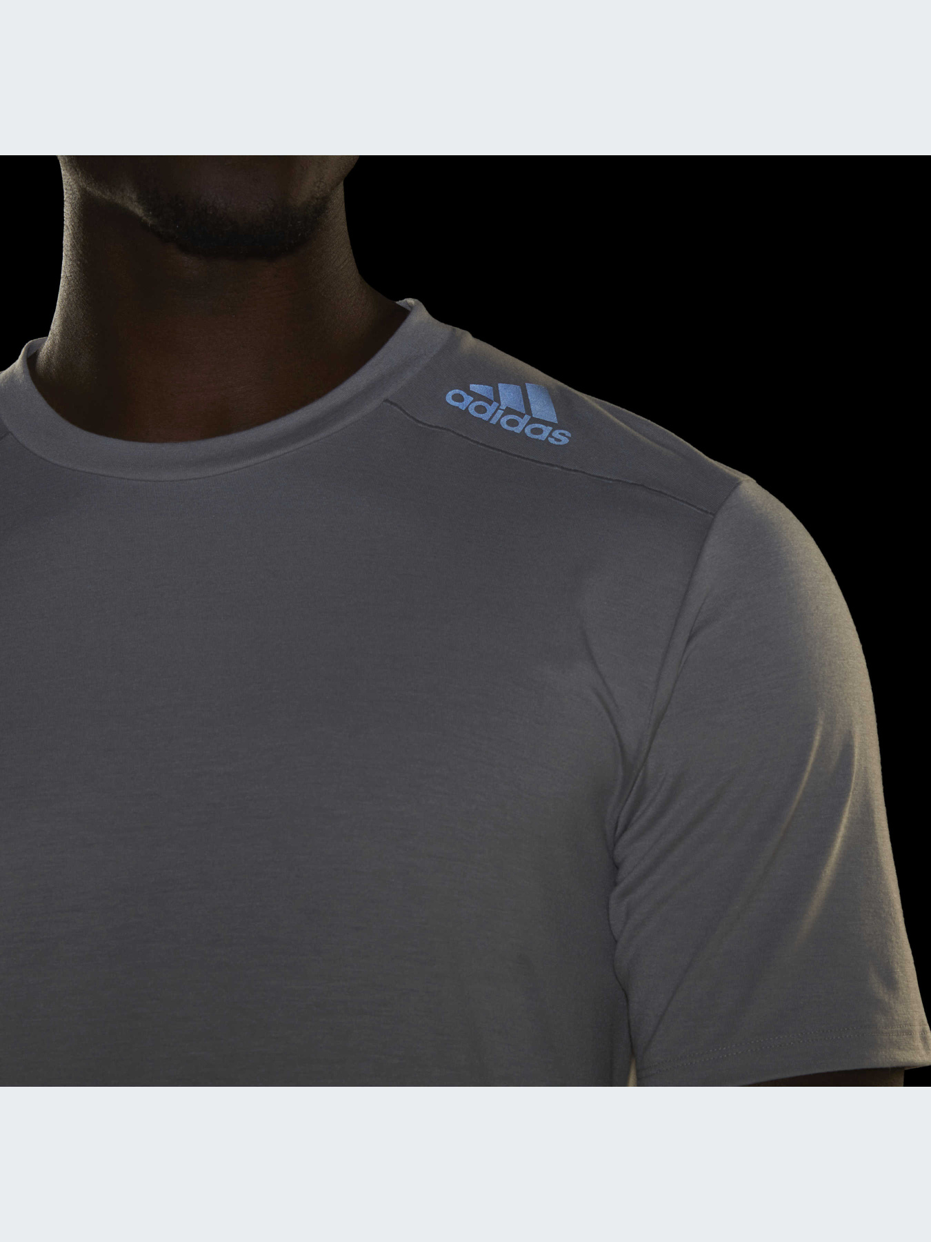 Футболка спортивная Adidas модель IC2020 Фото