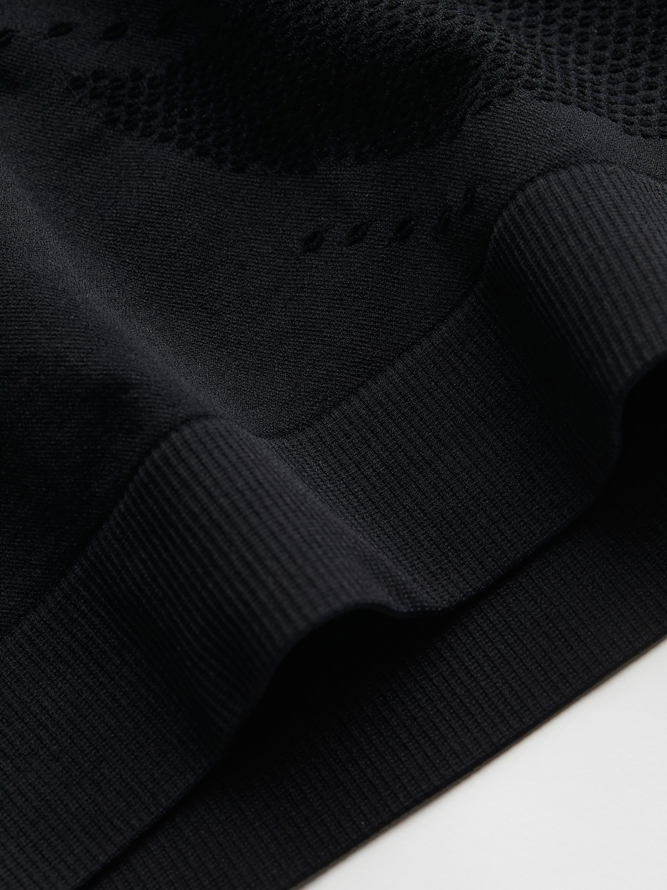 Топ спортивный H&M модель 71008 Фото