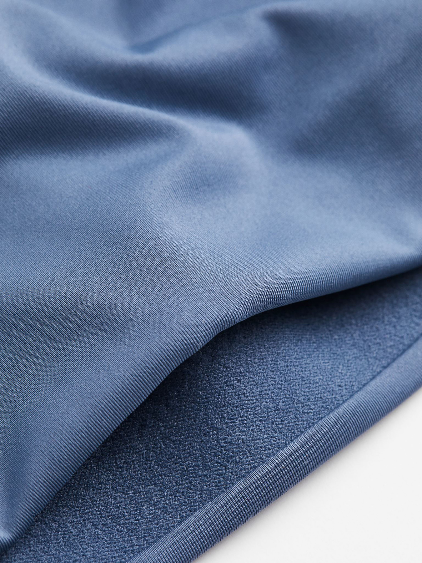 Топ спортивный H&M модель 71299 Фото