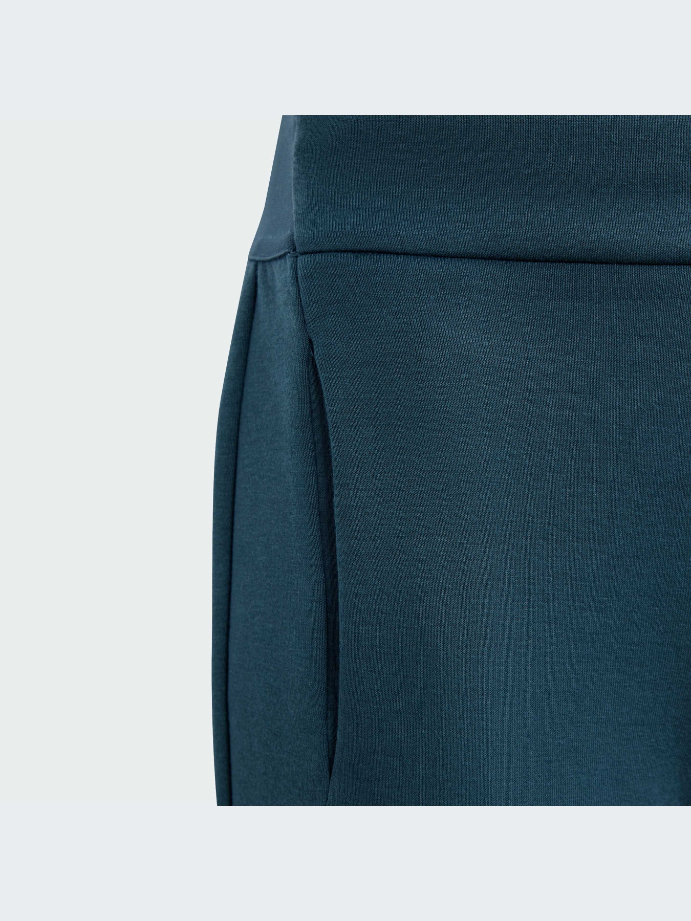 Брюки повседневные Adidas ZNE модель IM8397 Фото