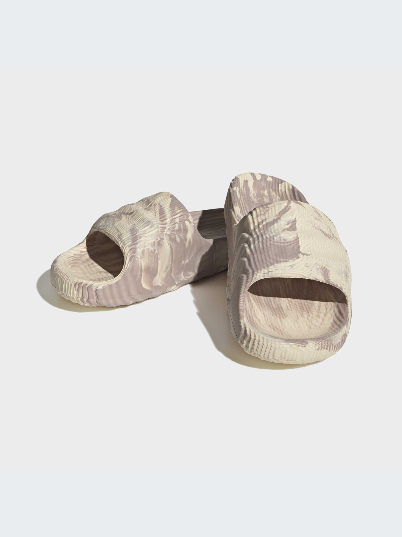 Шлепанцы Adidas Adilette модель HP6516 Фото