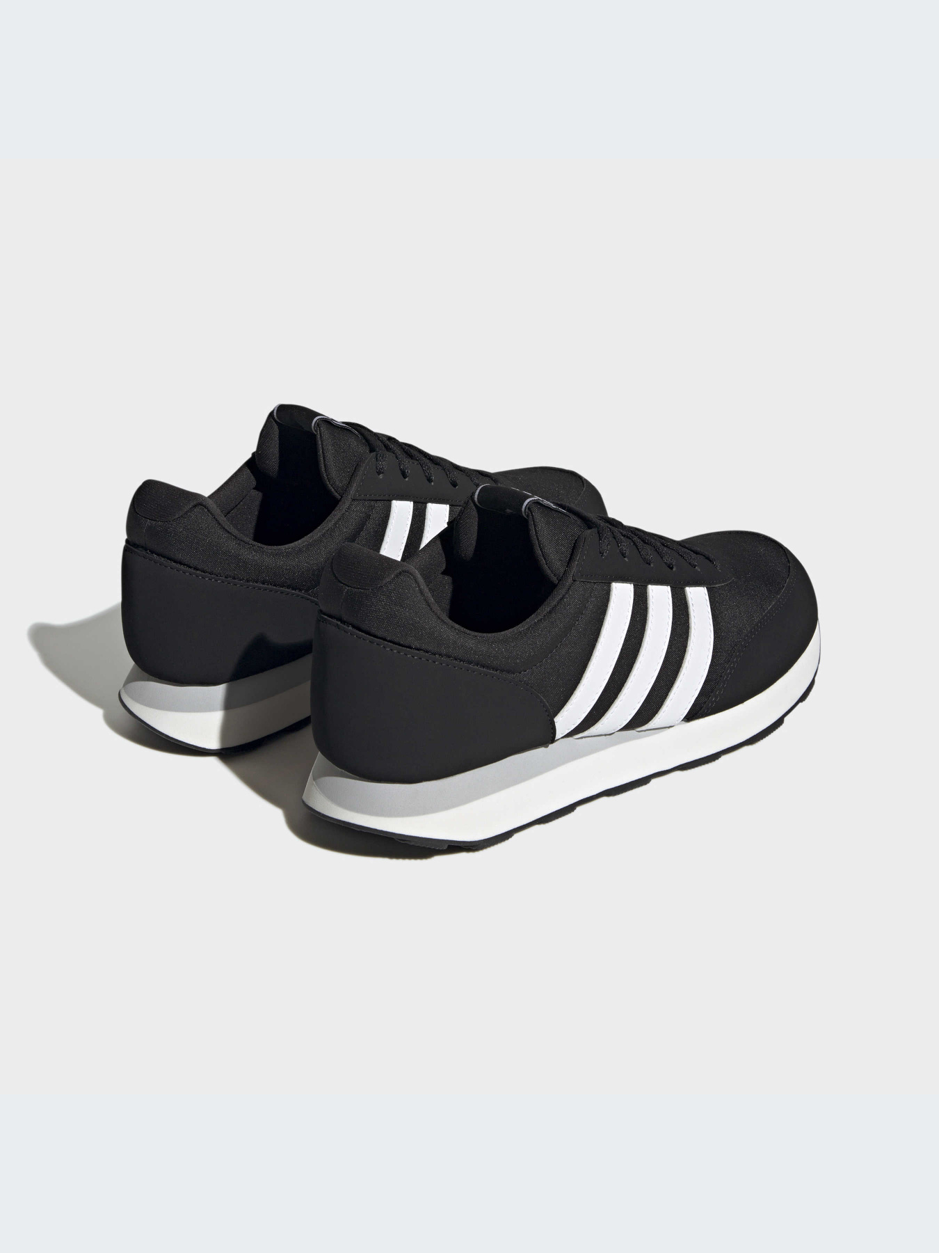 Кроссовки Adidas модель HP2258 Фото