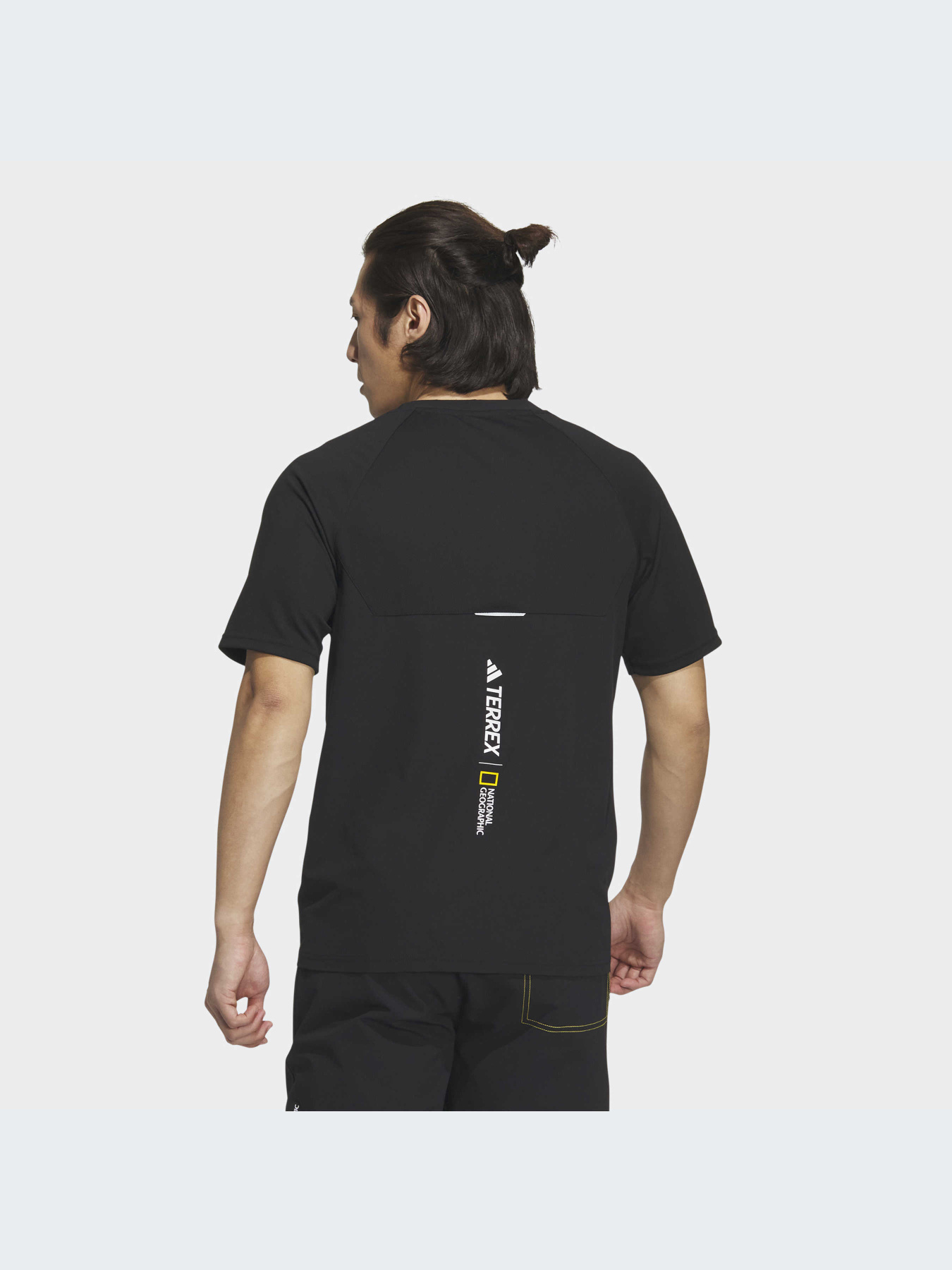 Футболка спортивная Adidas модель IC1986 Фото