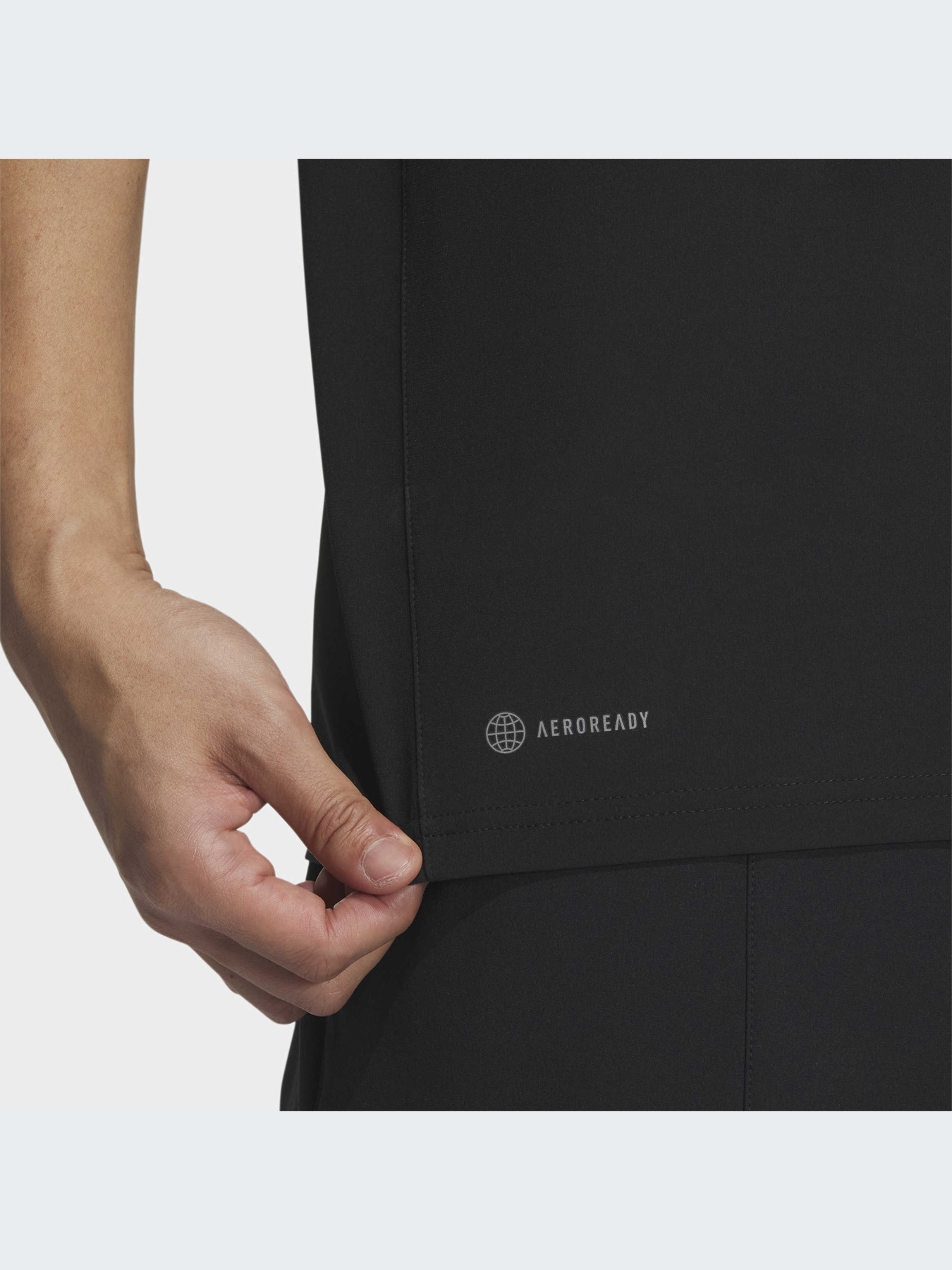 Спортивна футболка Adidas модель IC1986 Спортивна футболка Adidas модель IC1986 Фото