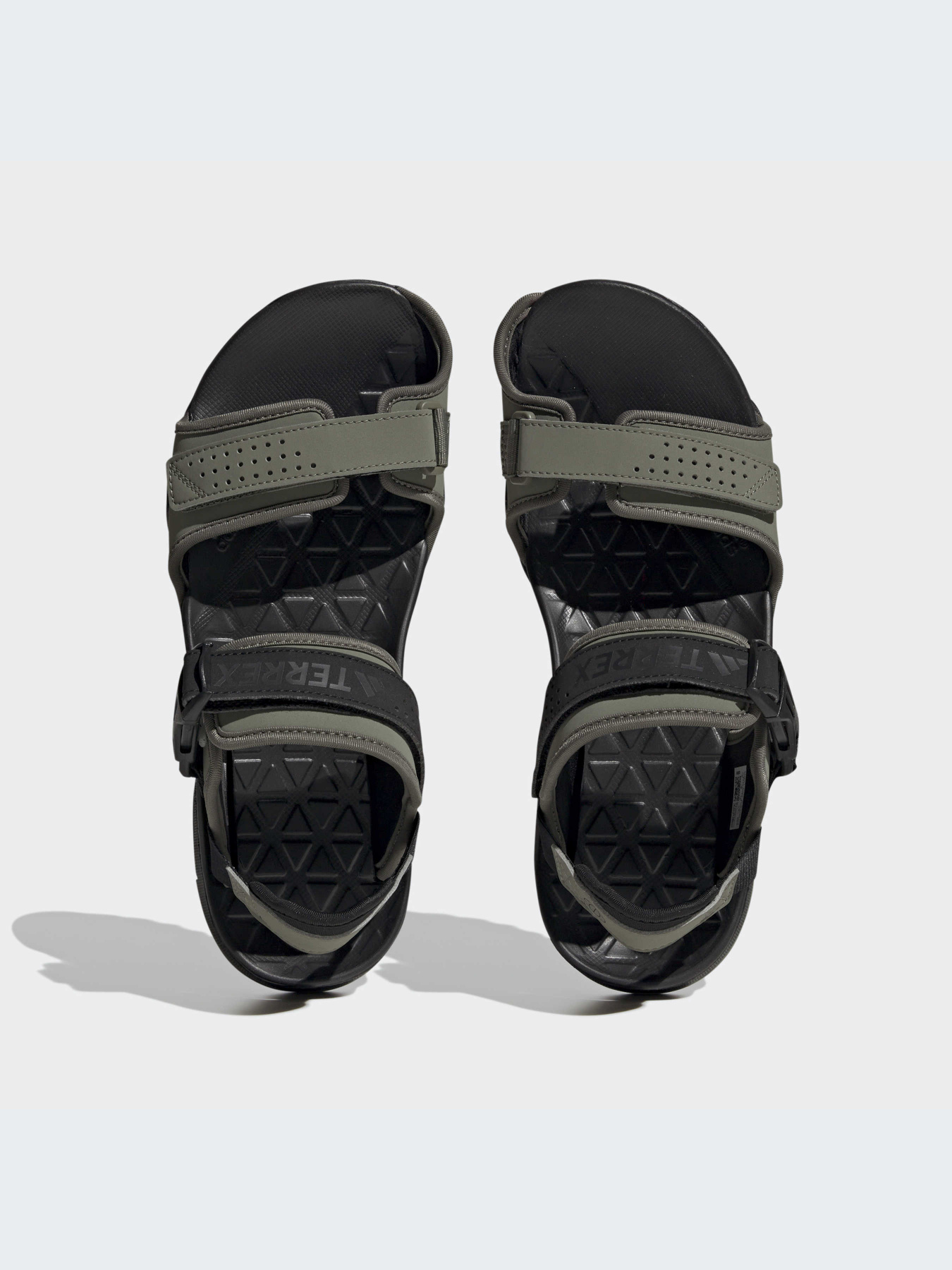 Сандалии Adidas модель HP8656 Фото