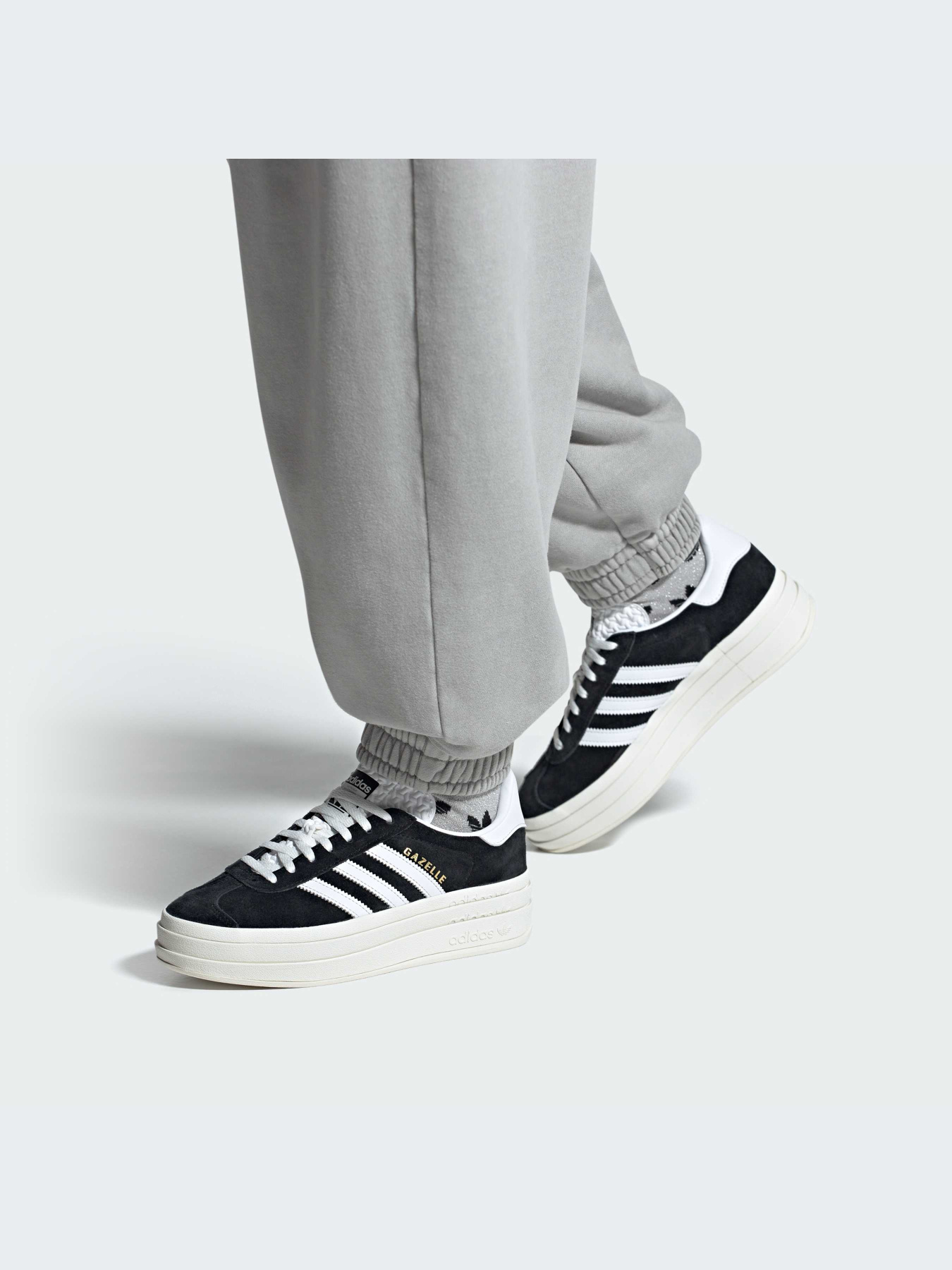 Кеды низкие Adidas Gazelle модель HQ6912 Кеды низкие Adidas Gazelle модель HQ6912 Фото