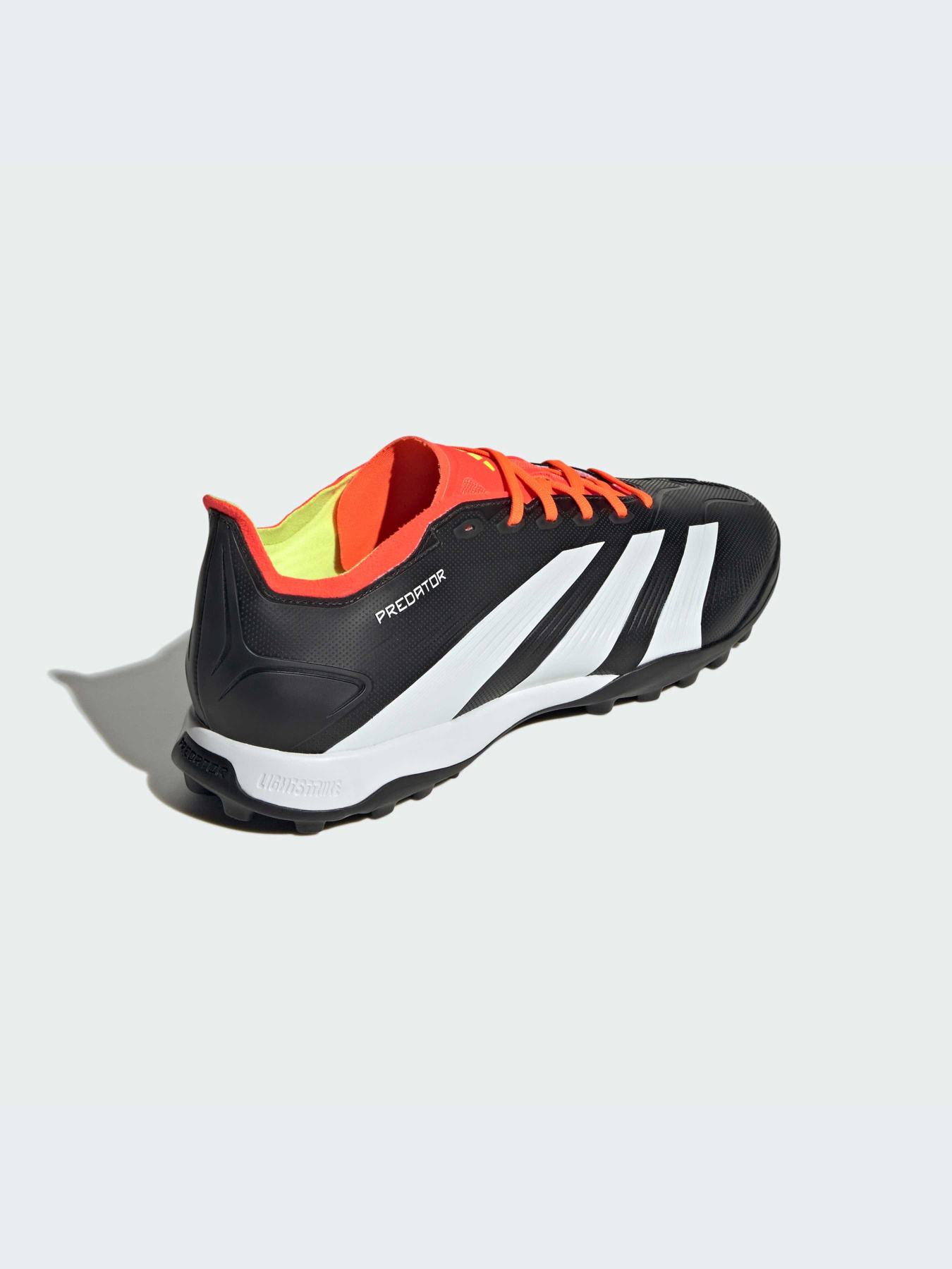 Бутсы Adidas Predator модель IG7723 Фото