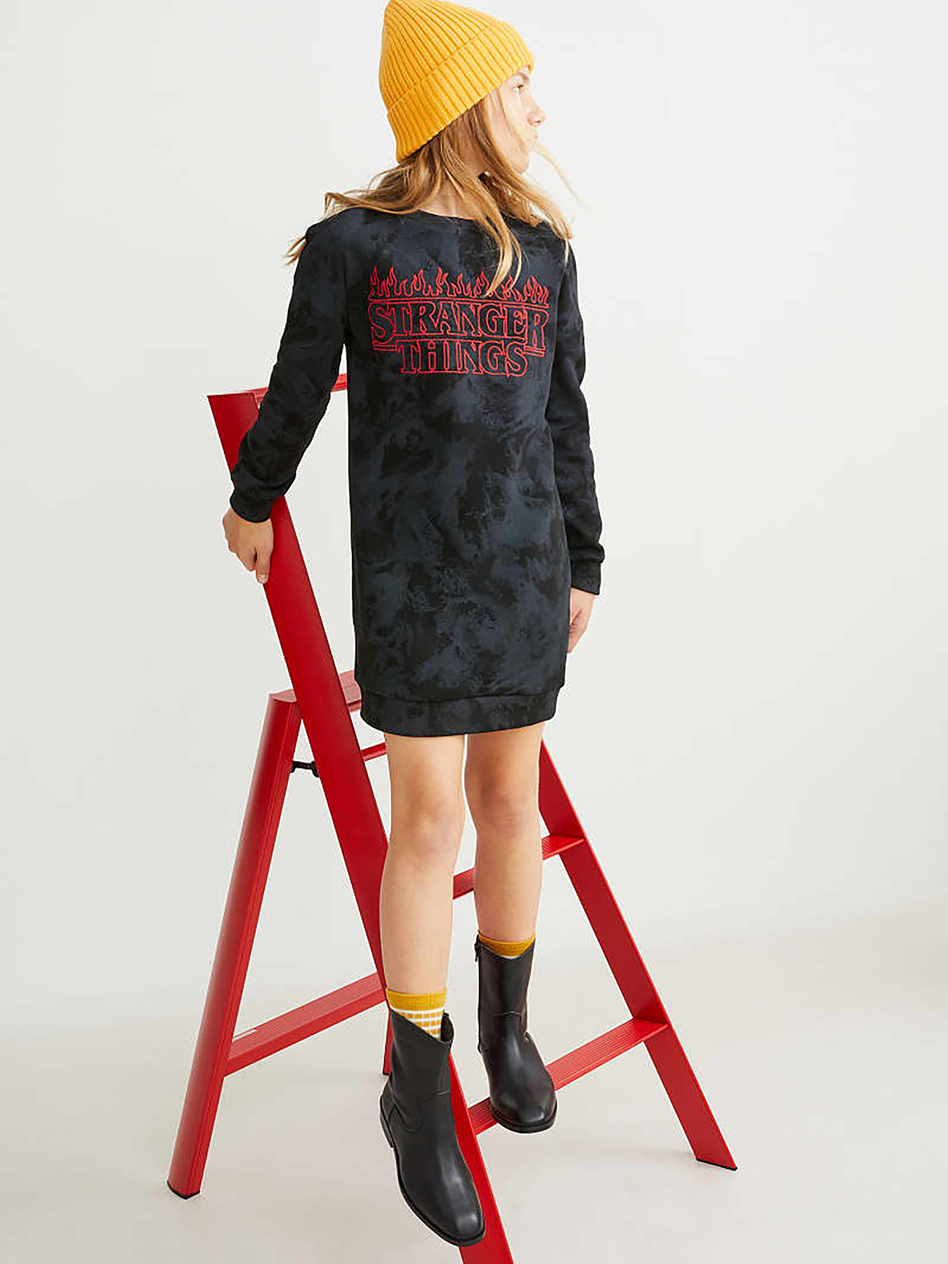 Сукня міні C&A модель 71453 Фото