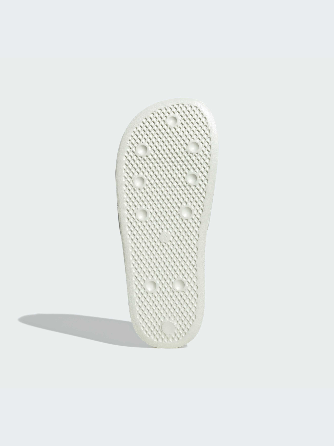 Шлепанцы Adidas Adilette модель IE2988 Фото