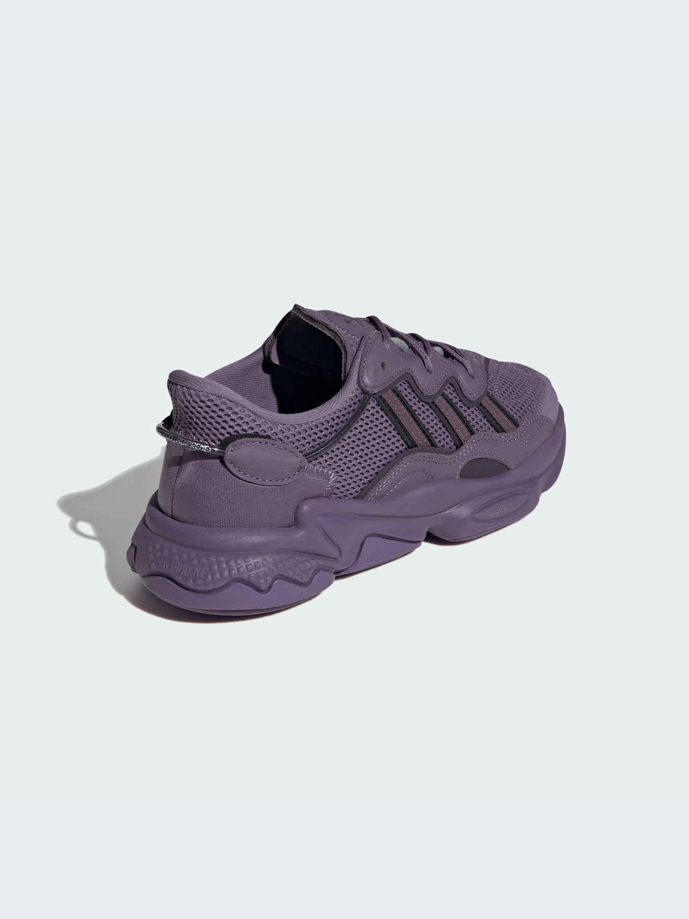 Кросівки Adidas Ozweego модель IG8489 Фото