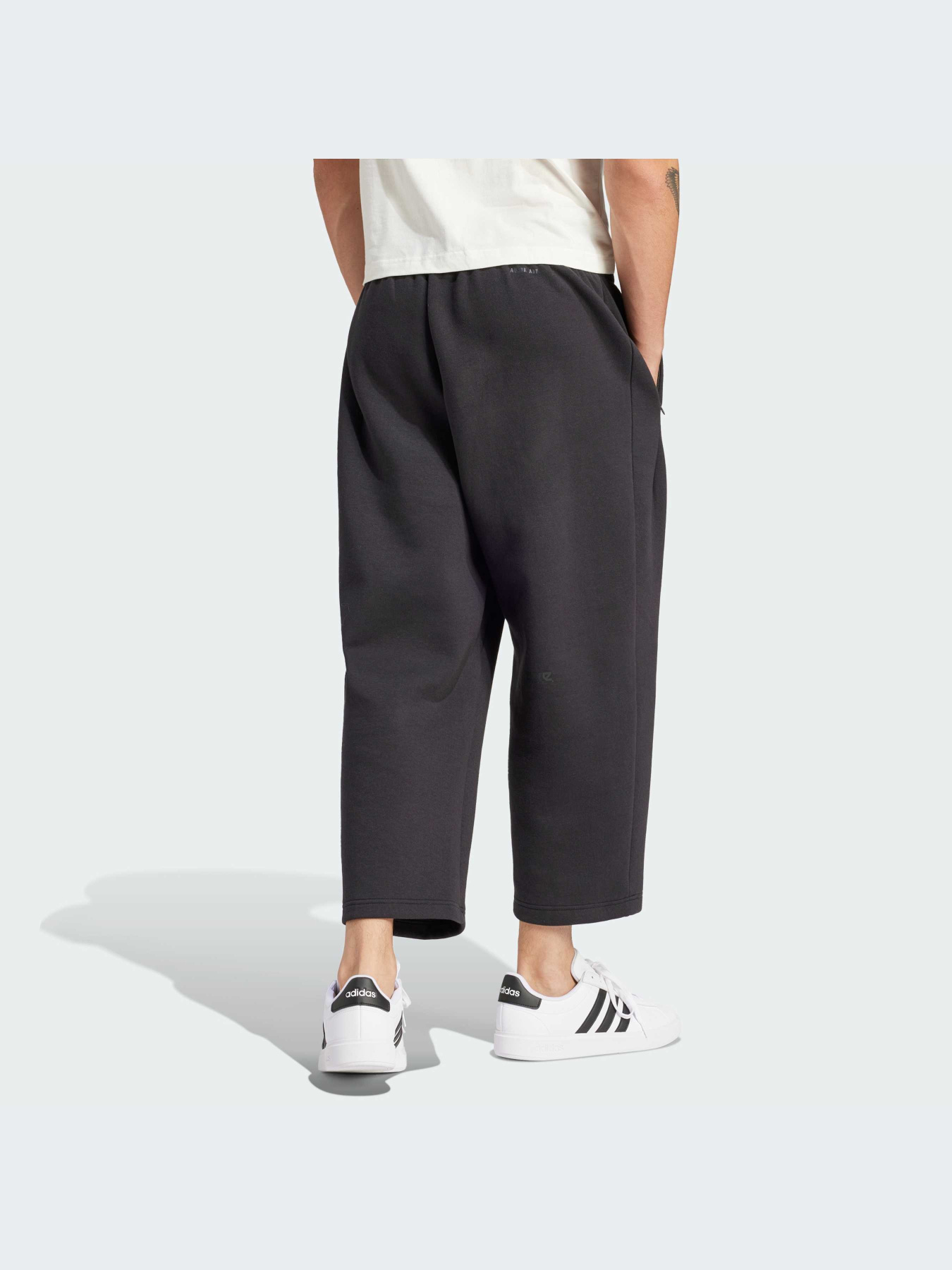 Штани повсякденні Adidas ZNE модель IR5222 Фото