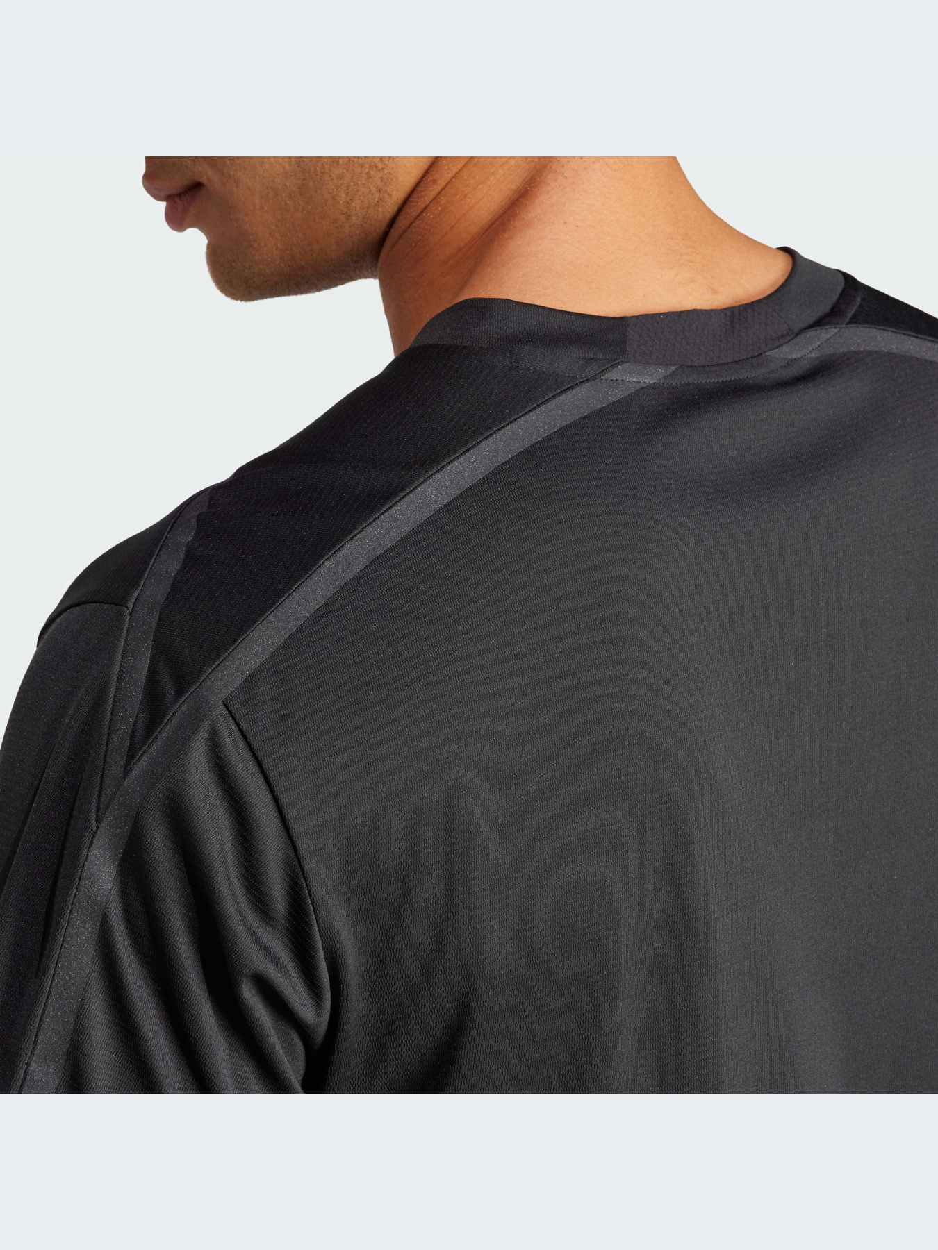 Футболка спортивная Adidas модель IK9688 Фото