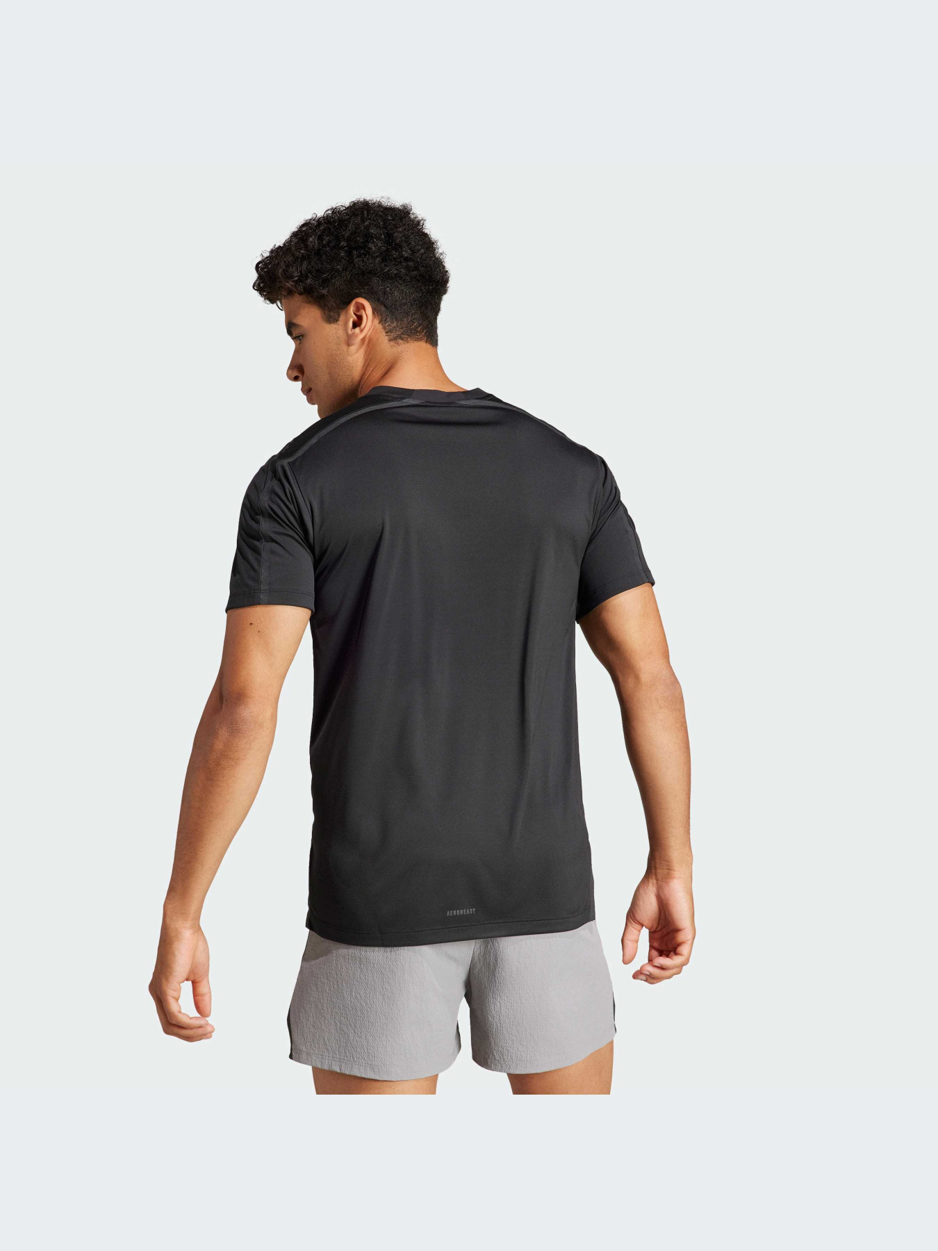 Спортивная футболка Adidas модель IK9688 Фото