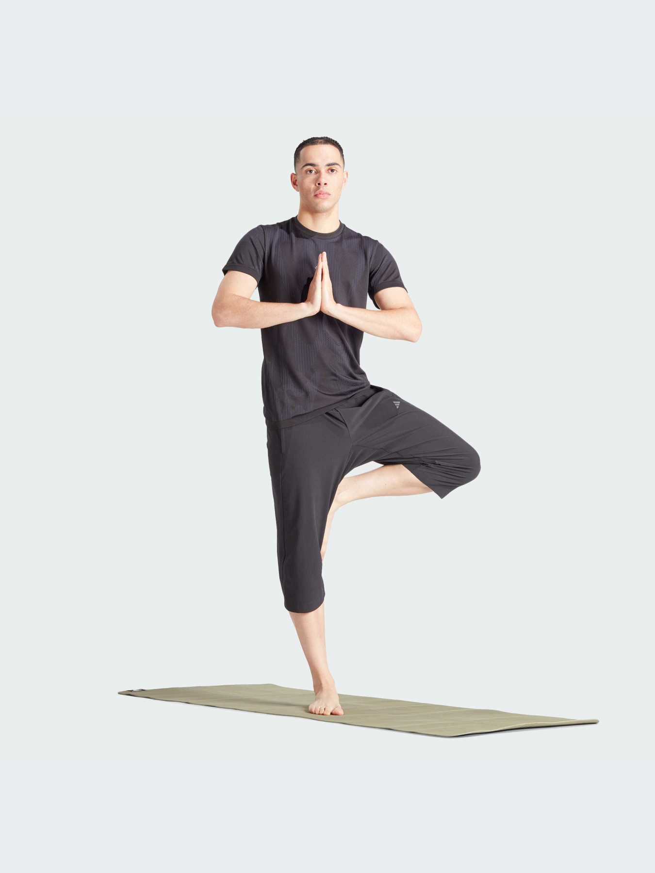 Штани спортивні Adidas модель IS8024 Фото