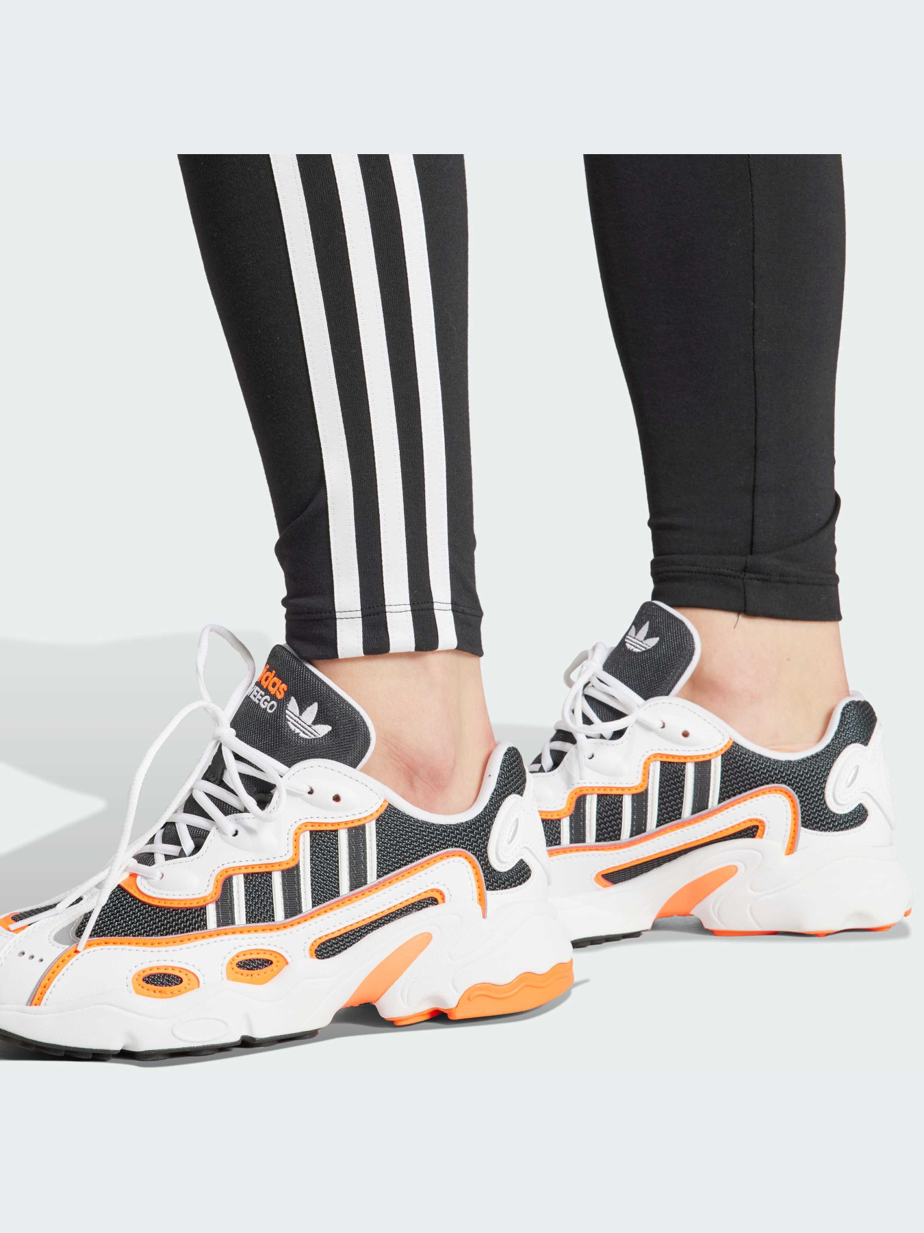 Легінси Adidas Adicolor модель IP2968 Фото