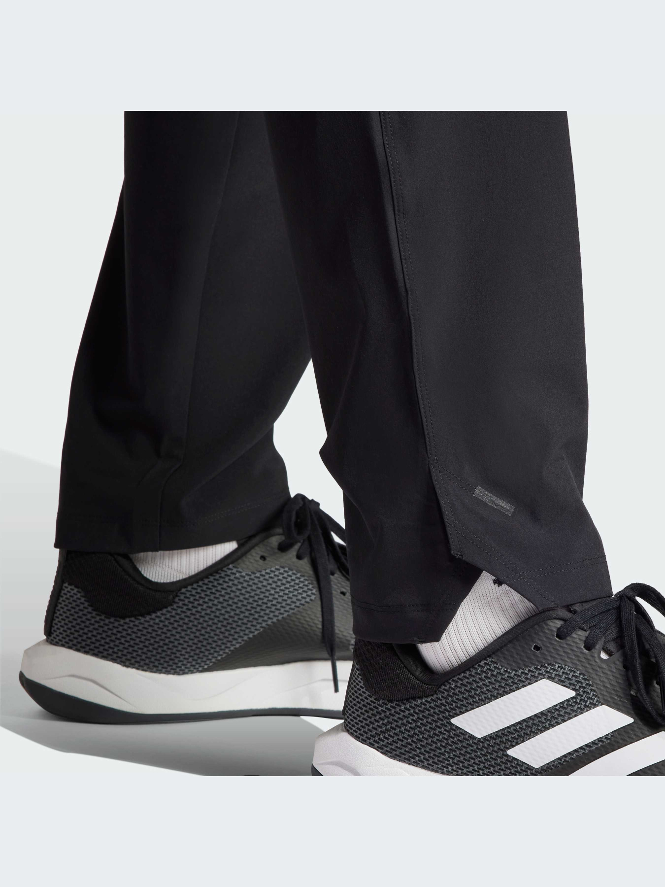 Штани спортивні Adidas модель IK9680 Фото