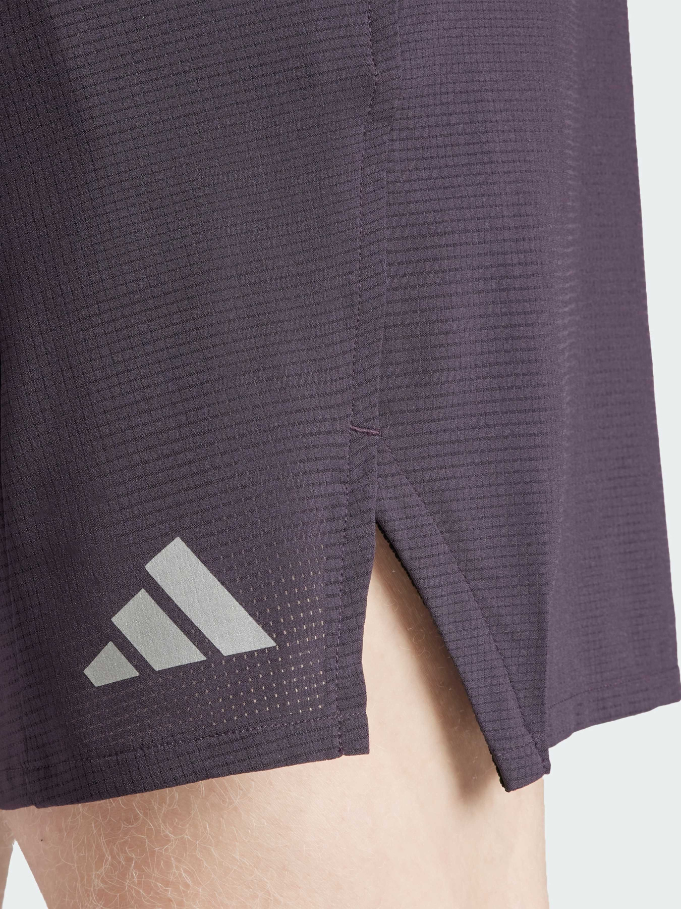 Шорти спортивні Adidas модель IN8773 Фото