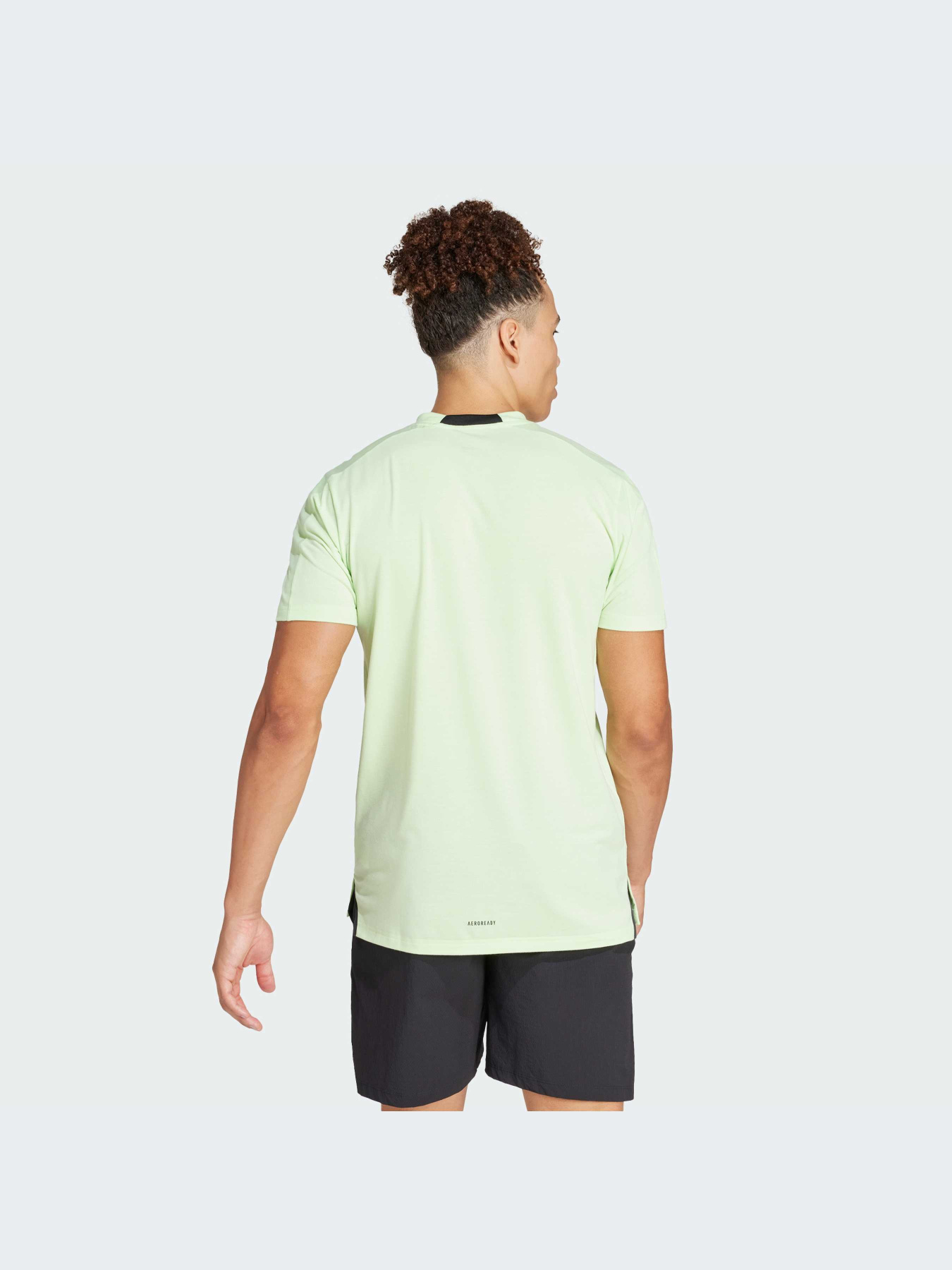 Футболка спортивная Adidas Clima модель IS3813 Футболка спортивная Adidas Clima модель IS3813 Фото