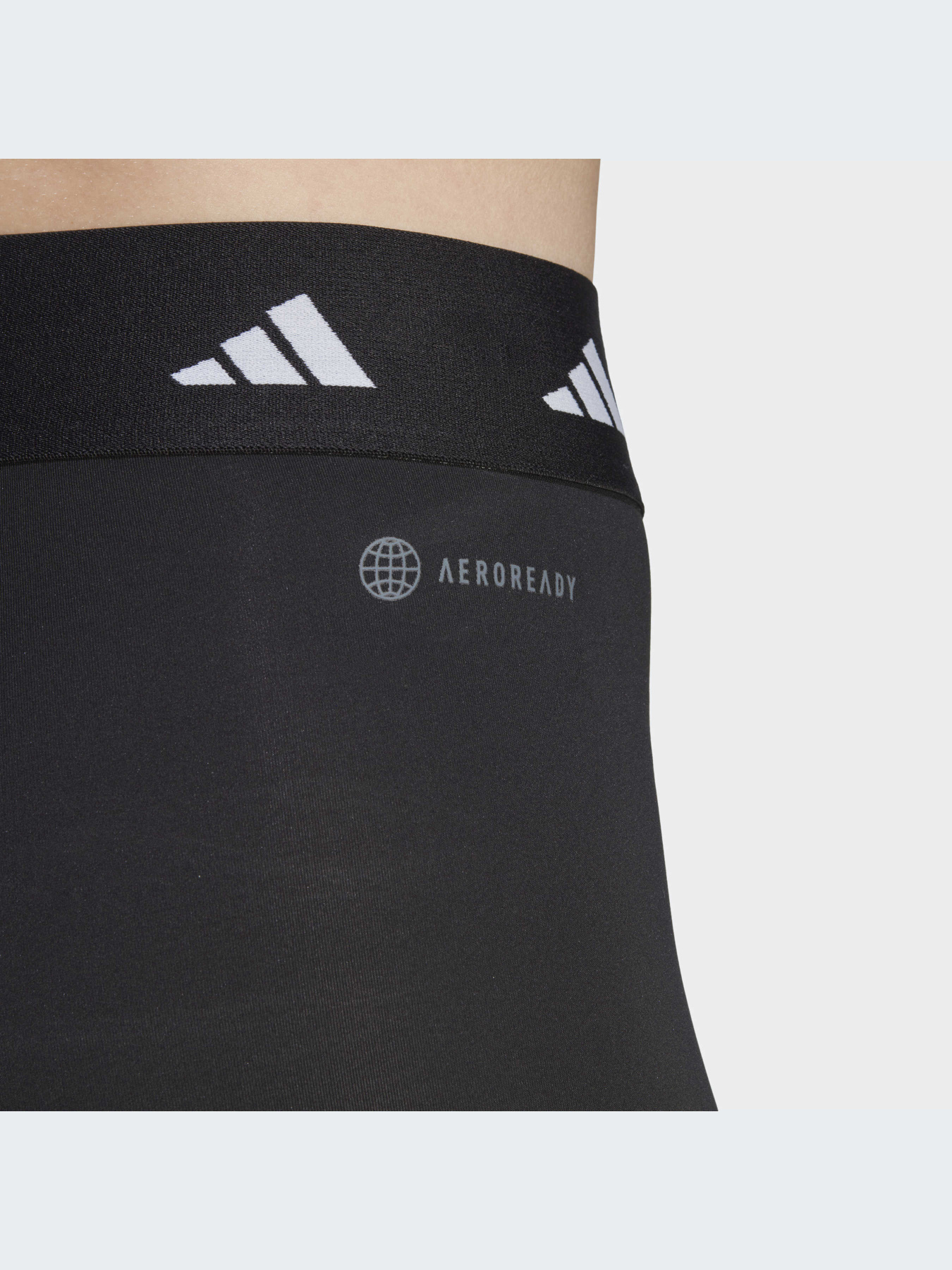 Спортивні леггінси Adidas 3 Stripes модель HF6684 Фото