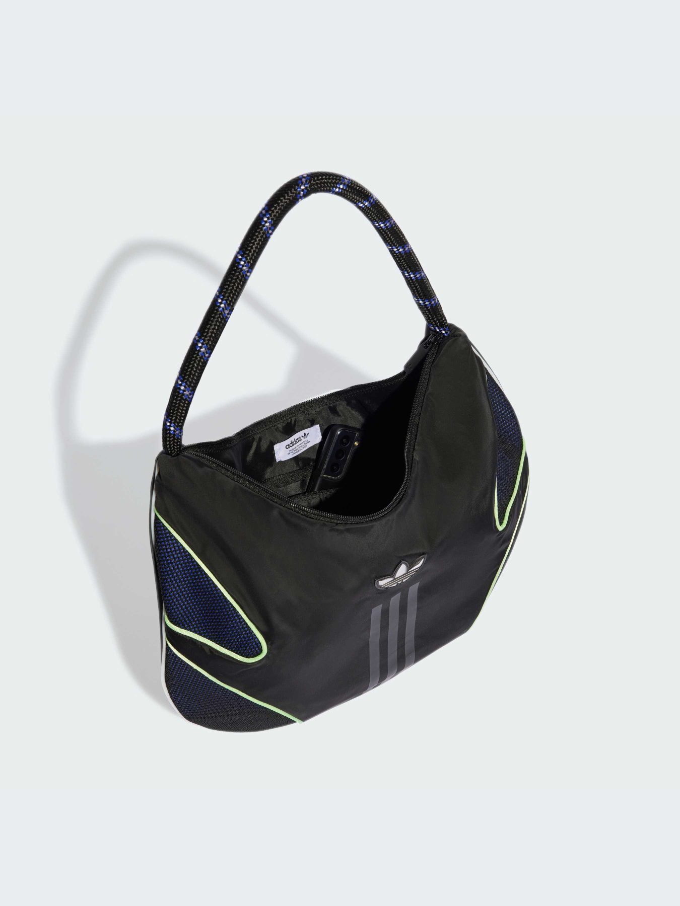 Хобо Adidas модель IT7385 Хобо Adidas модель IT7385 Фото