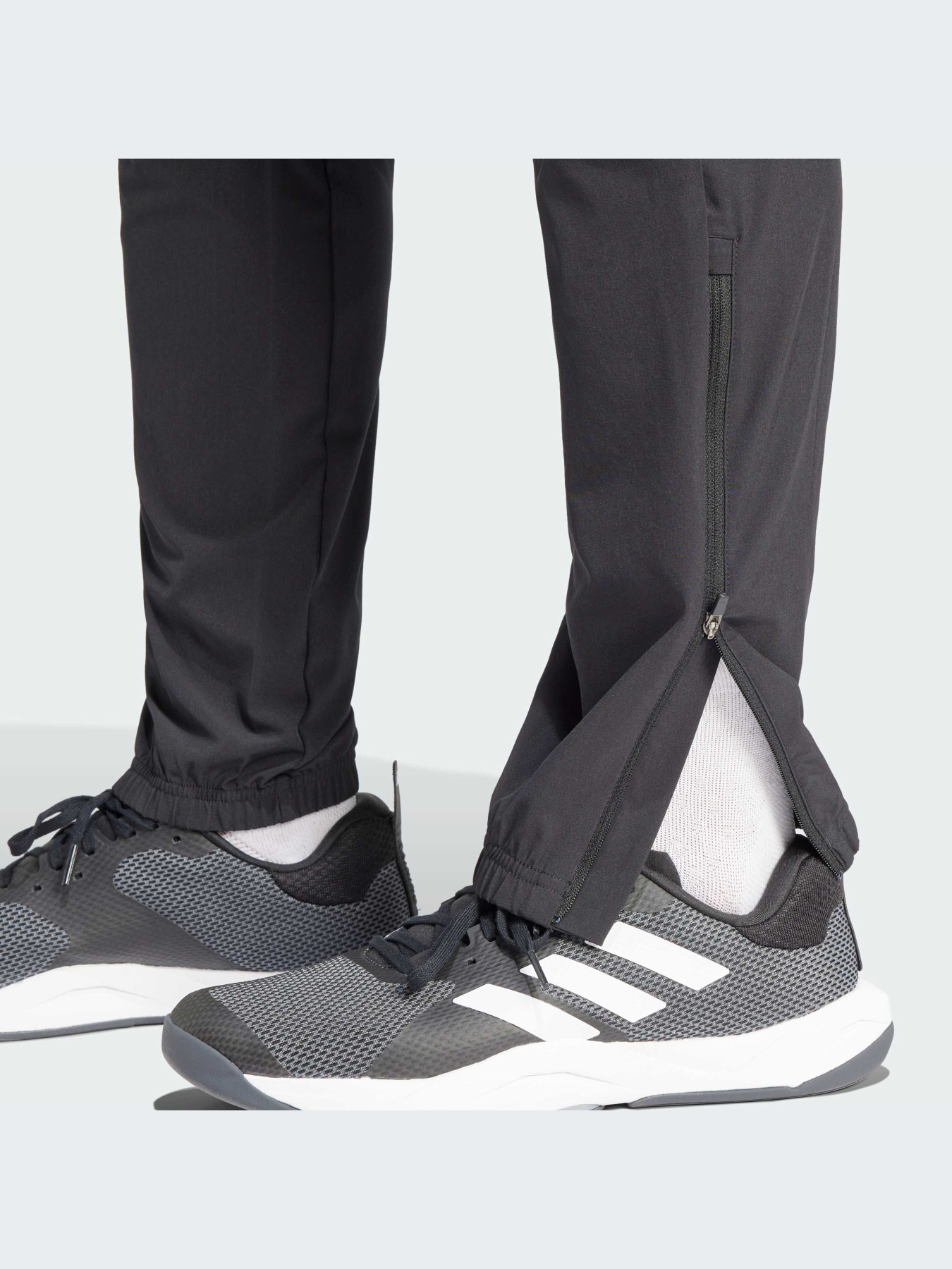 Штаны спортивные Adidas модель IL7187 Фото