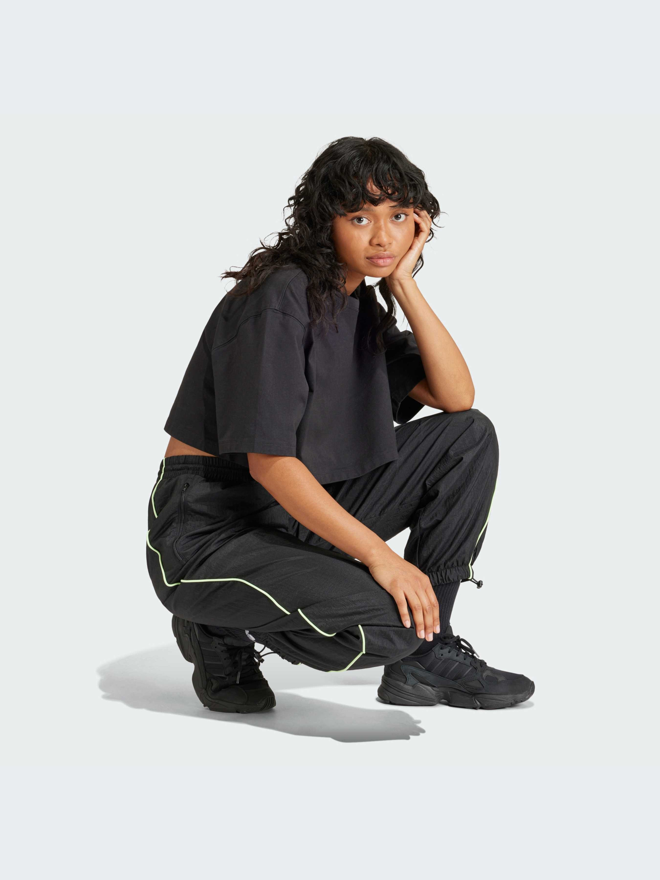 Джоггеры Adidas модель IT9698 Фото