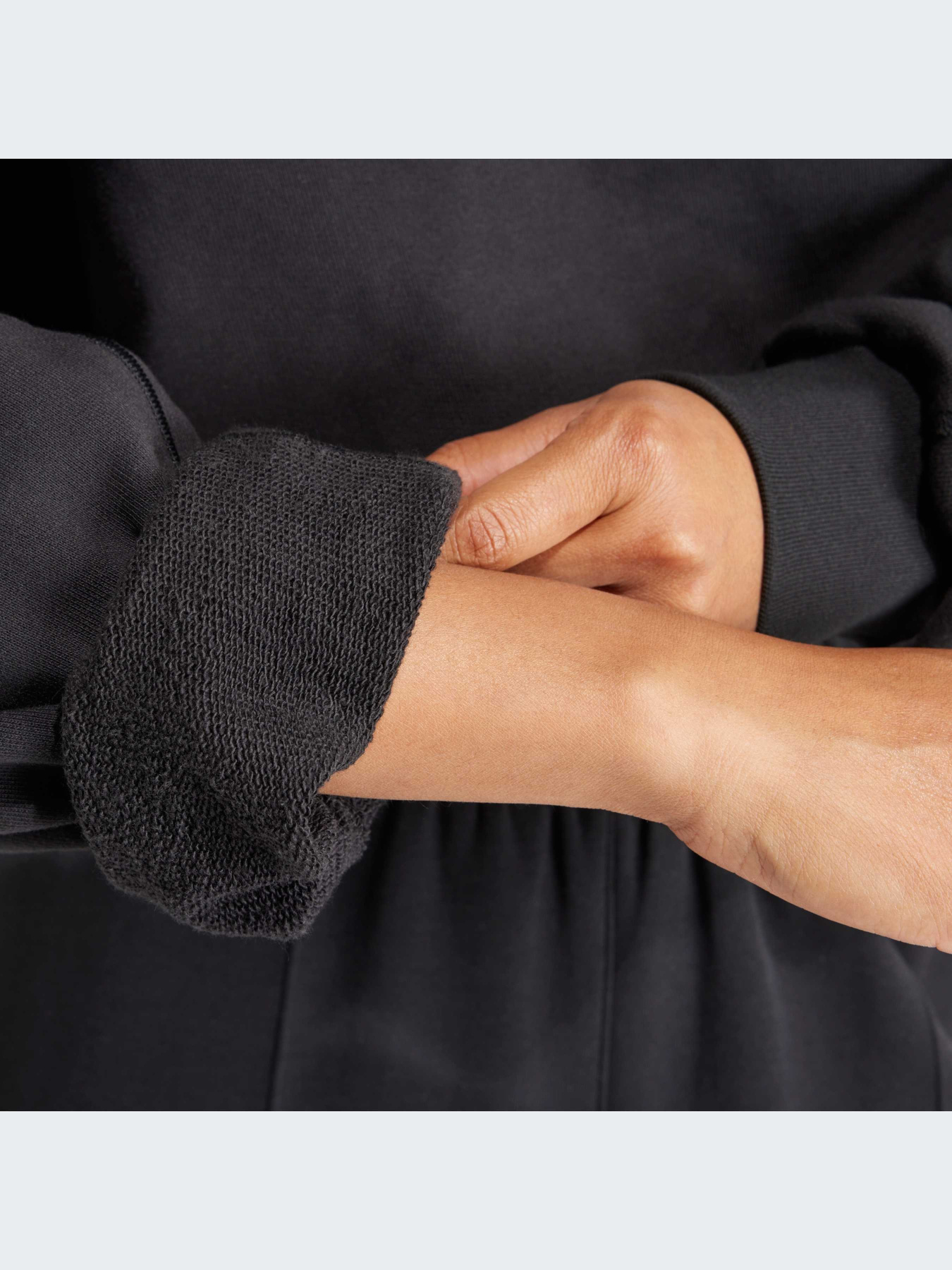 Свитшот Adidas модель IT9668 Фото