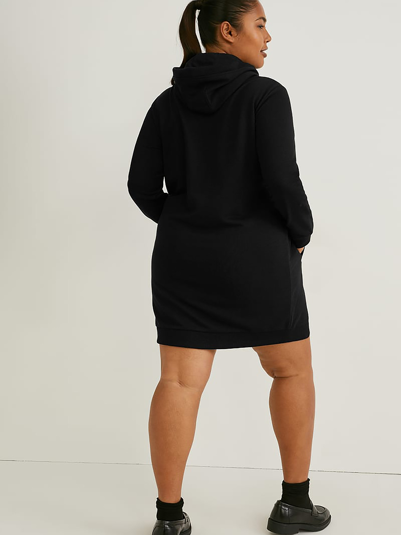 Платье мини C&A модель 71486 Фото