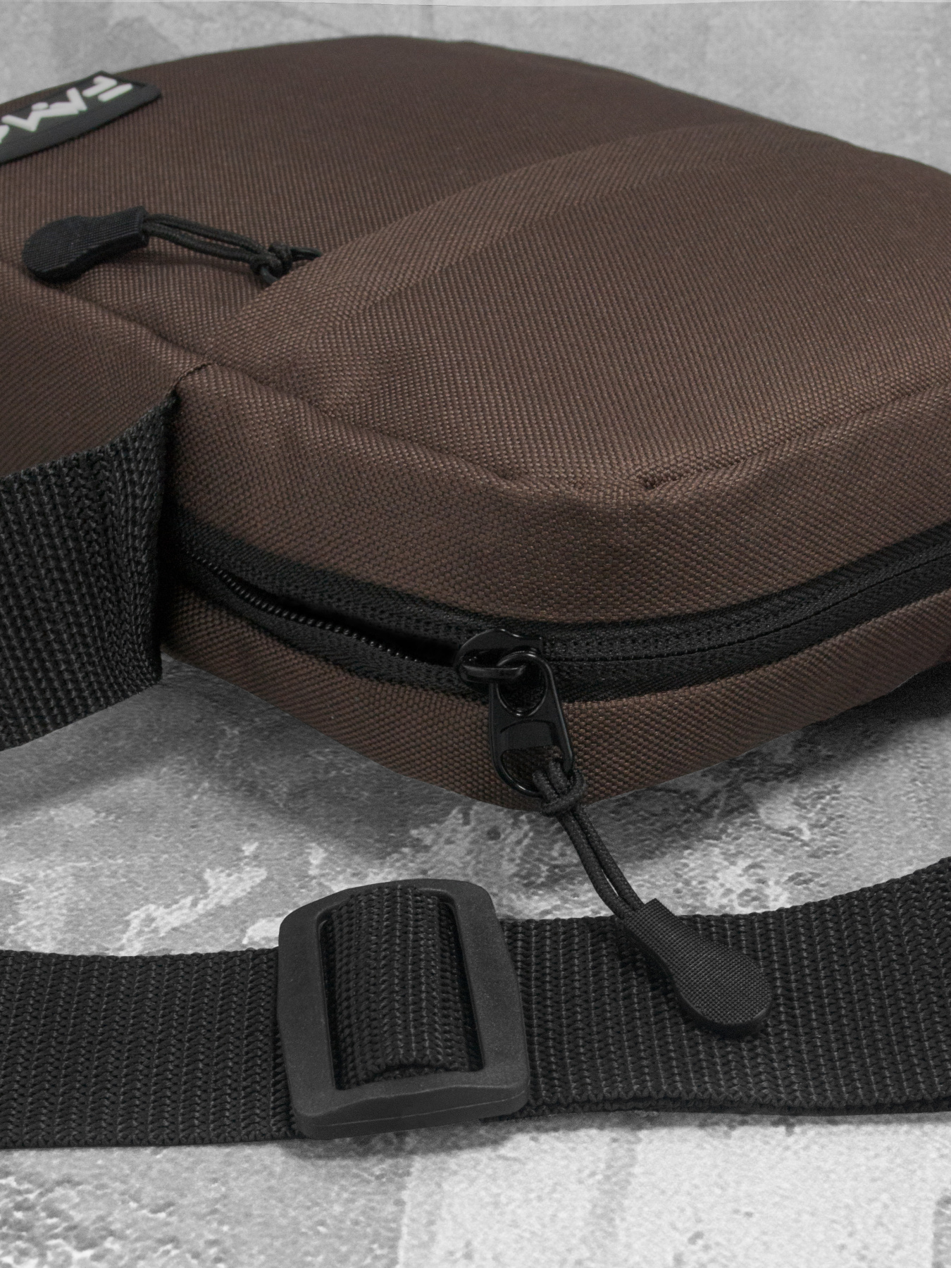 Мессенджер Famk модель 1017 Фото