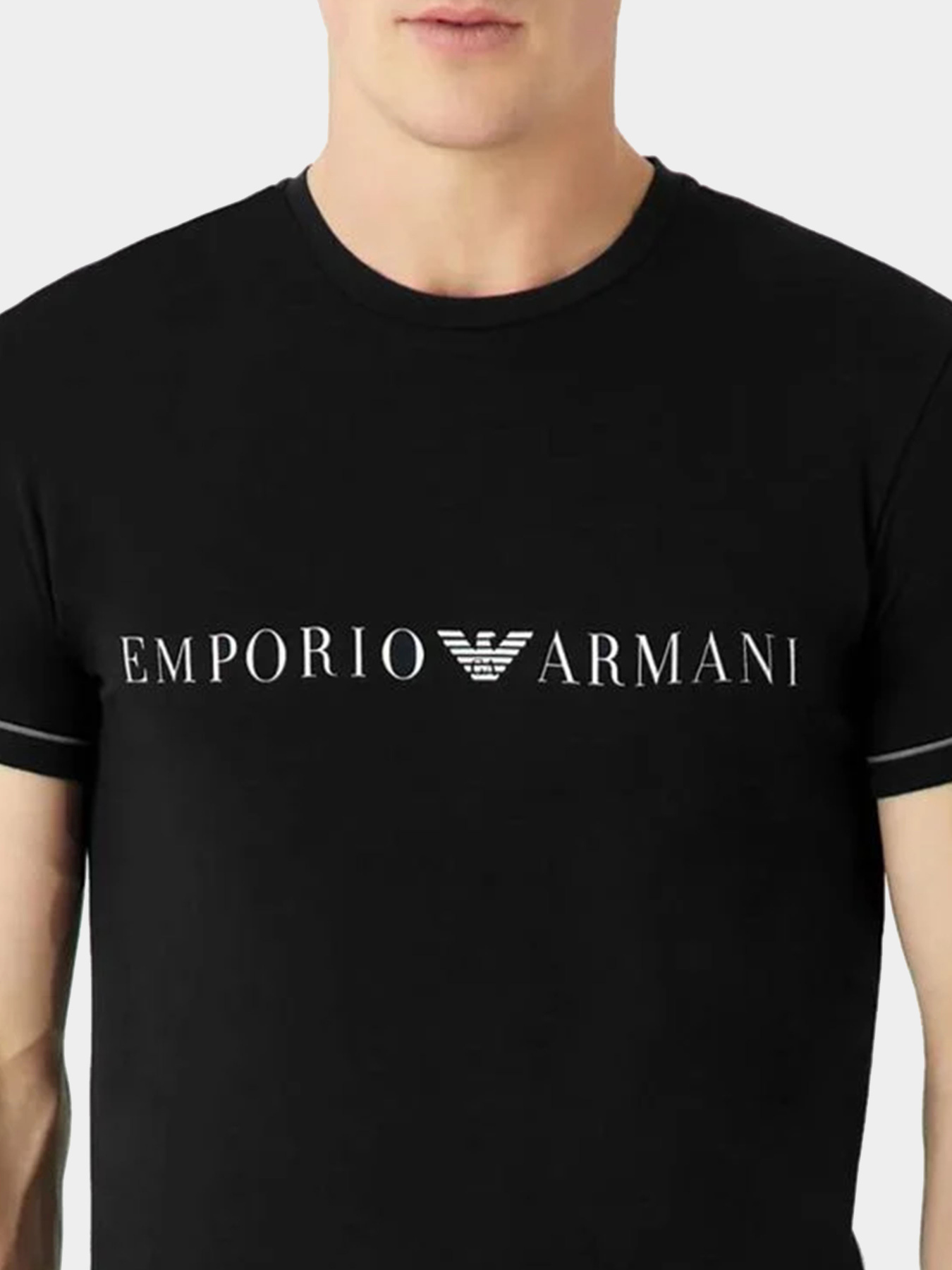 Футболки и поло Emporio Armani модель 111971-3F525-00020 Фото