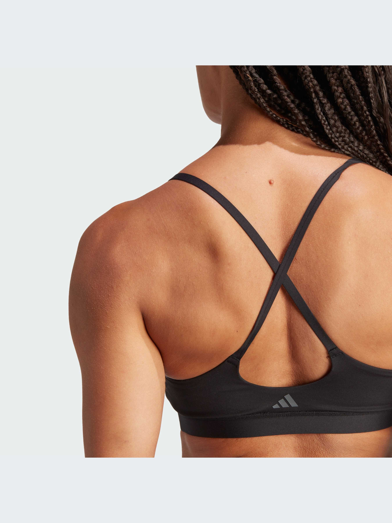 Топ спортивный Adidas Clima модель IQ3374 Фото