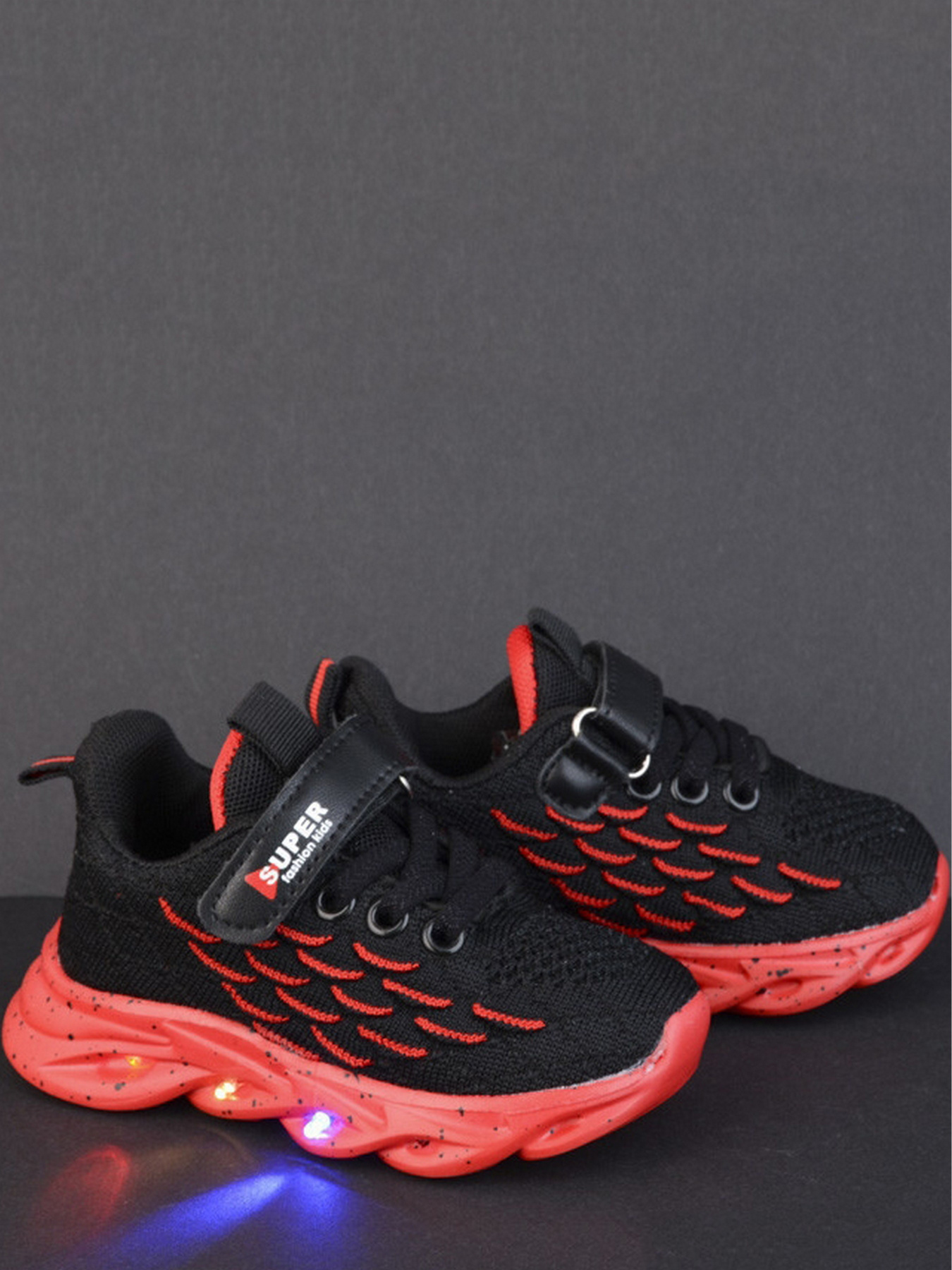 Кроссовки повседневные Caroc модель KJN936-2K Фото