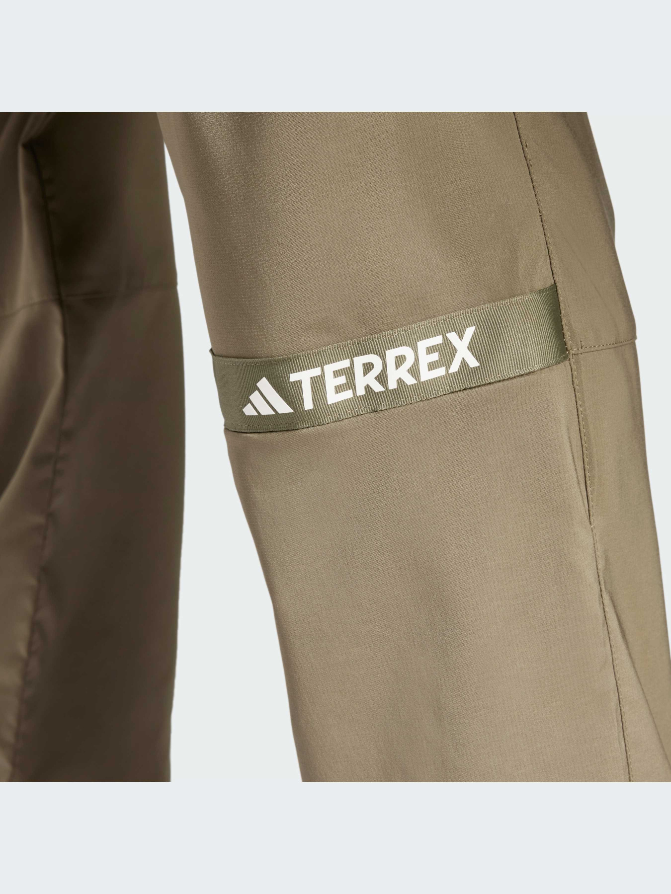 Штани спортивні Adidas модель IQ1414 Фото