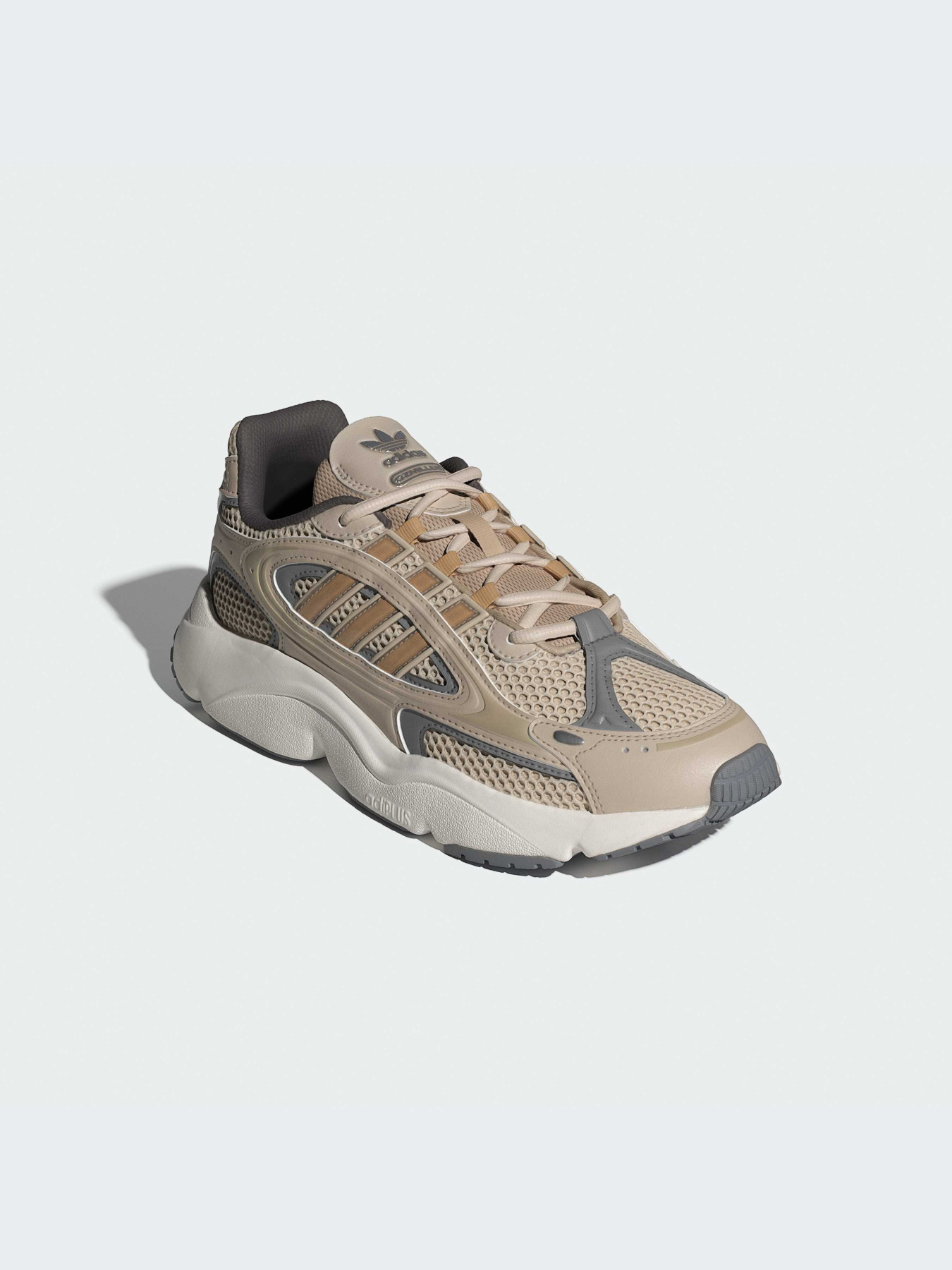 Кроссовки повседневные Adidas Ozweego модель IE3517 Фото