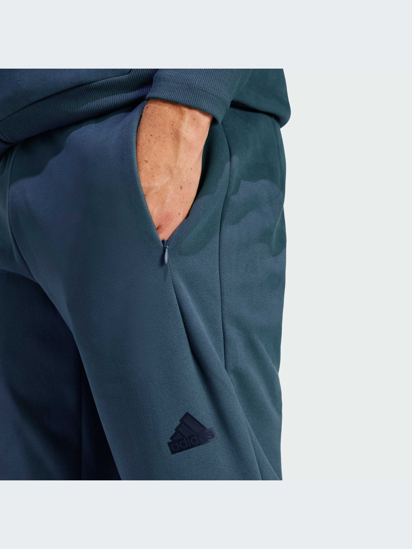 Штаны спортивные Adidas ZNE модель IR5244 Фото